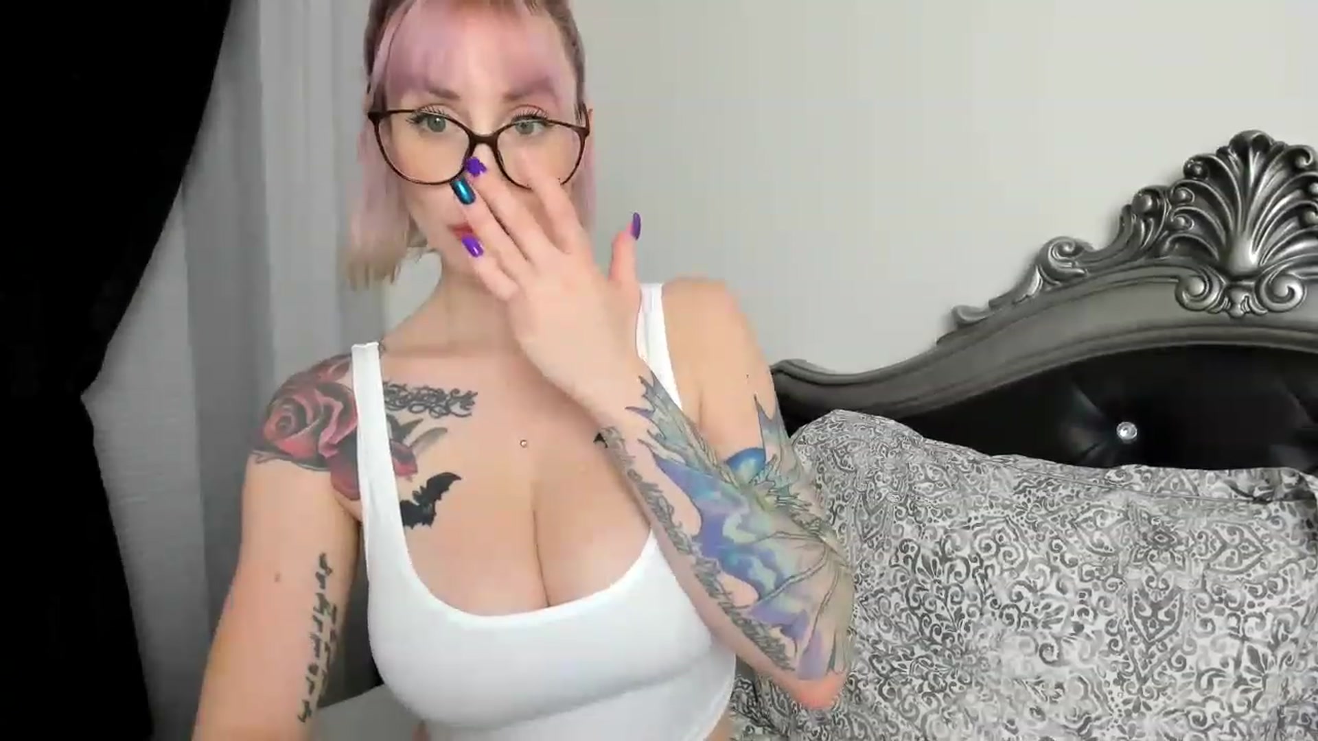 Gallery image thumbnail from Elis_Bathory's myfreecams stream on, 12/03/2022, 02:10 image 20 of 20