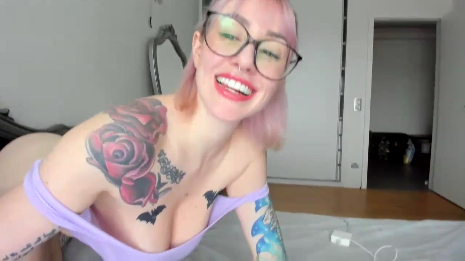Gallery image thumbnail from Elis_Bathory's myfreecams stream on, 12/09/2022, 13:08 image 16 of 20