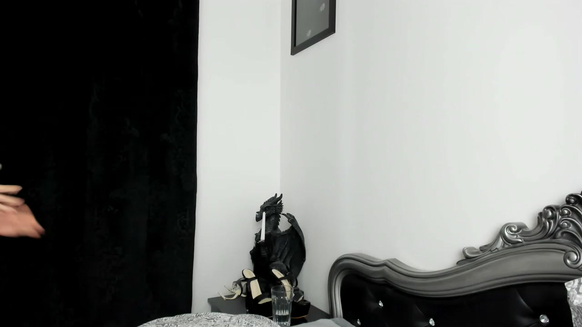 Gallery image thumbnail from Elis_Bathory's myfreecams stream on, 12/12/2022, 12:35 image 3 of 20