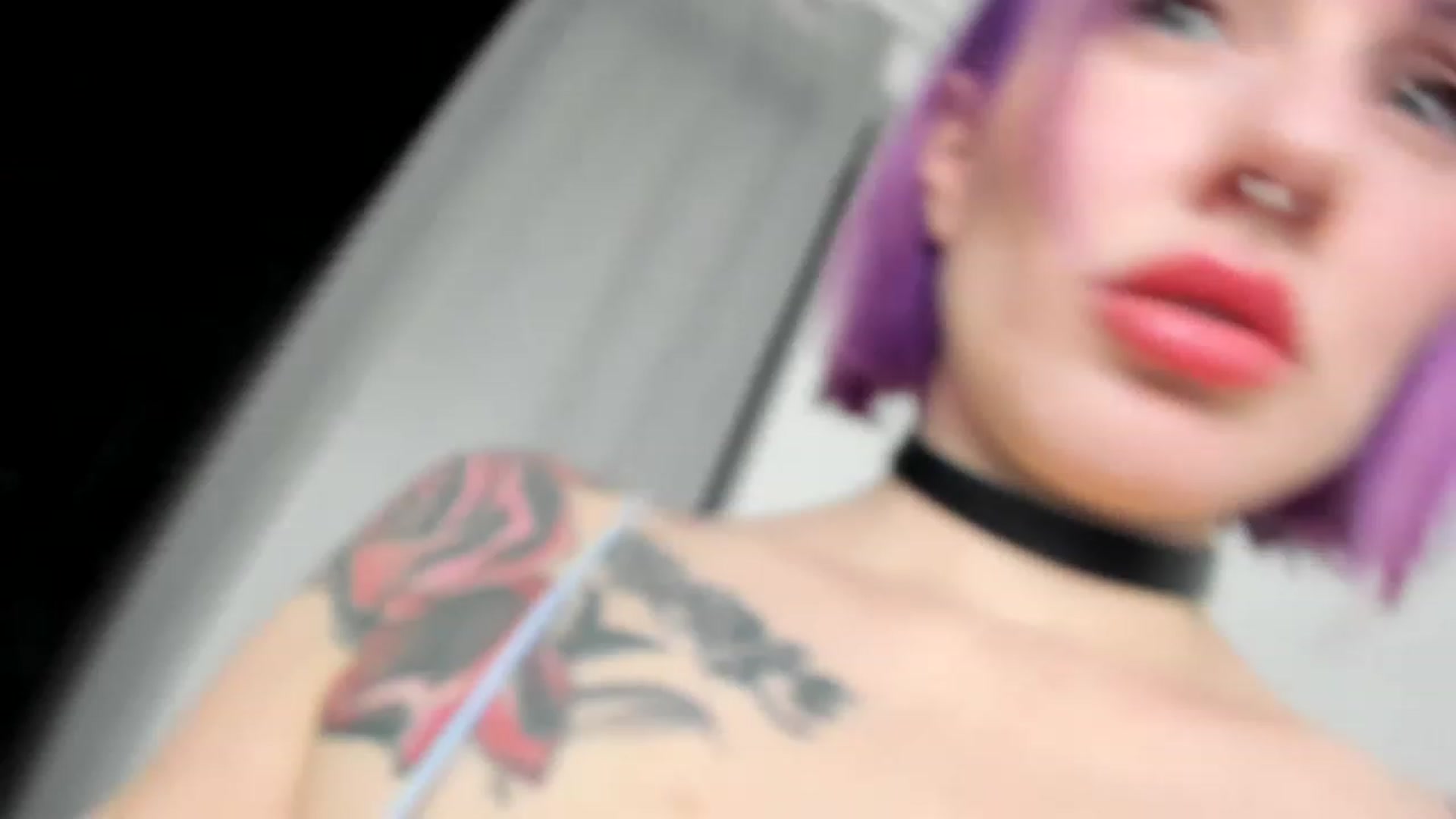 Gallery image thumbnail from Elis_Bathory's myfreecams stream on, 12/19/2022, 23:35 image 18 of 20