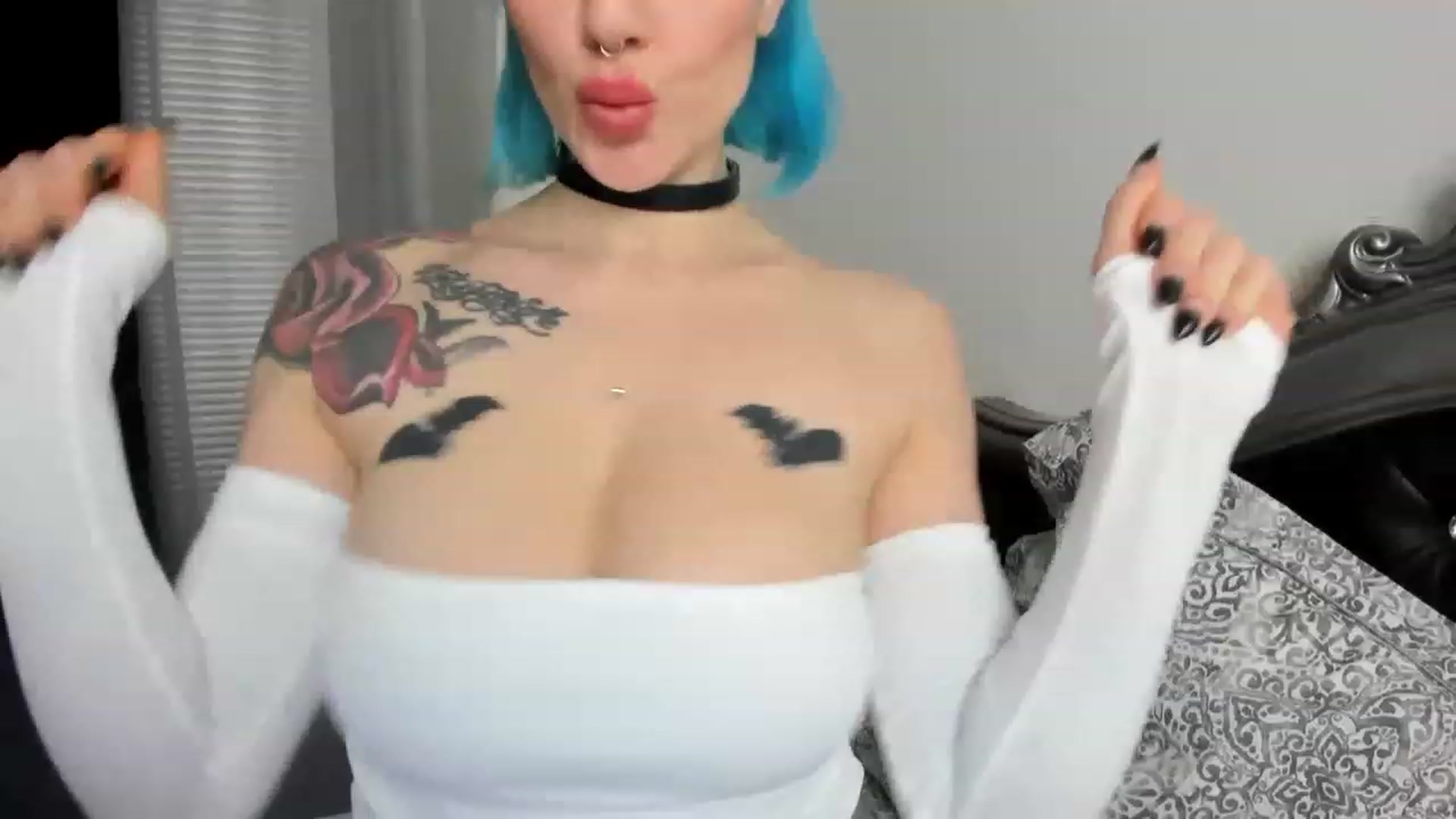Gallery image thumbnail from Elis_Bathory's myfreecams stream on, 04/13/2023, 19:05 image 13 of 20