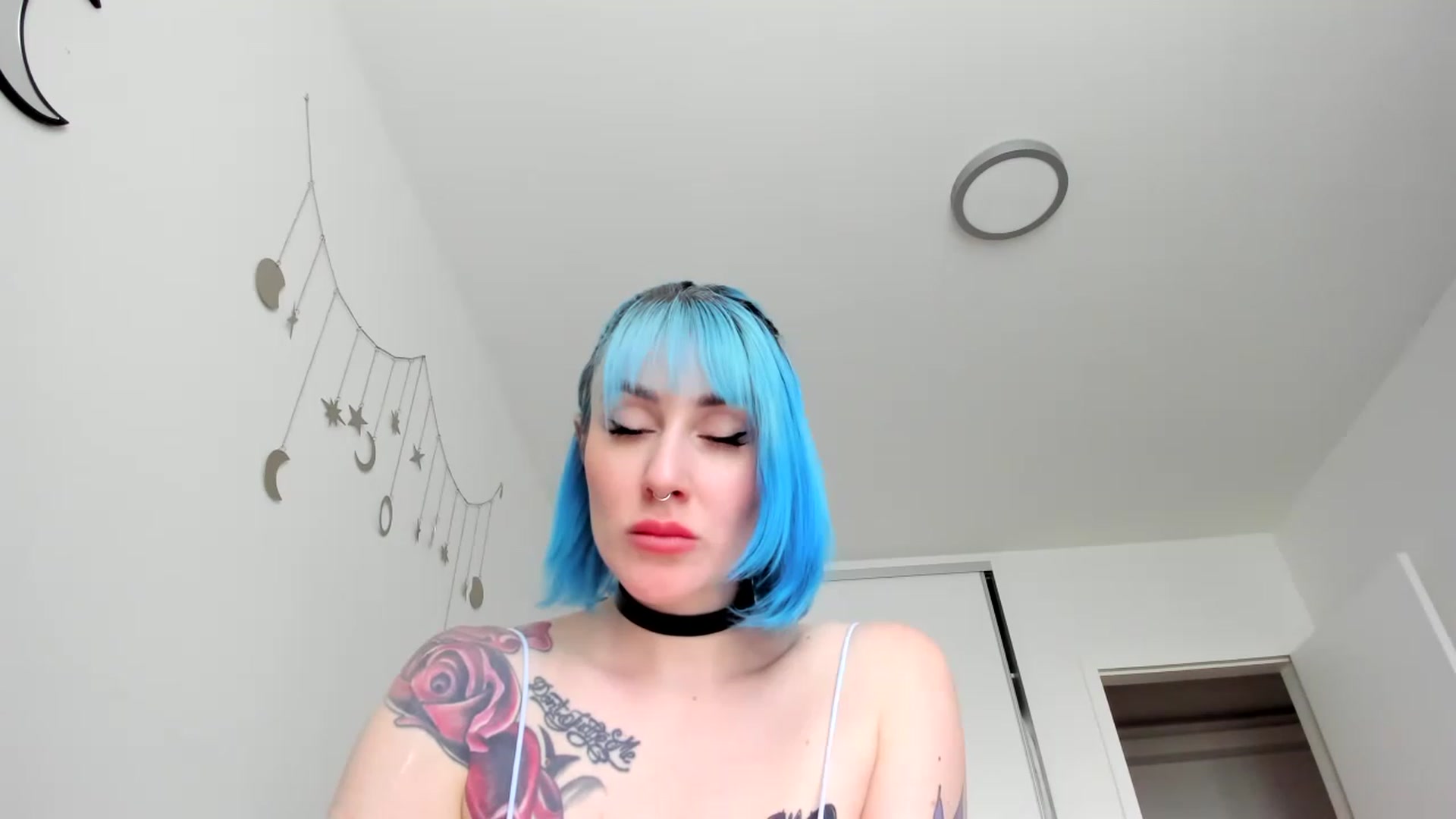 Gallery image thumbnail from Elis_Bathory's myfreecams stream on, 05/15/2023, 15:35 image 3 of 20