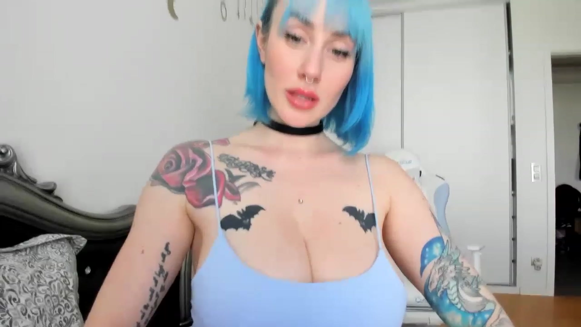 Gallery image thumbnail from Elis_Bathory's myfreecams stream on, 05/15/2023, 15:35 image 20 of 20