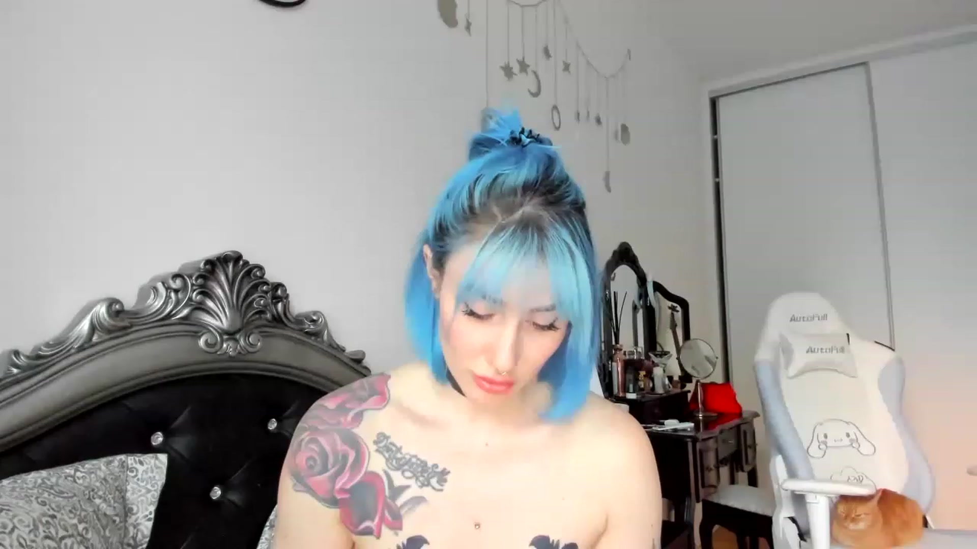 Gallery image thumbnail from Elis_Bathory's myfreecams stream on, 05/15/2023, 18:34 image 2 of 20