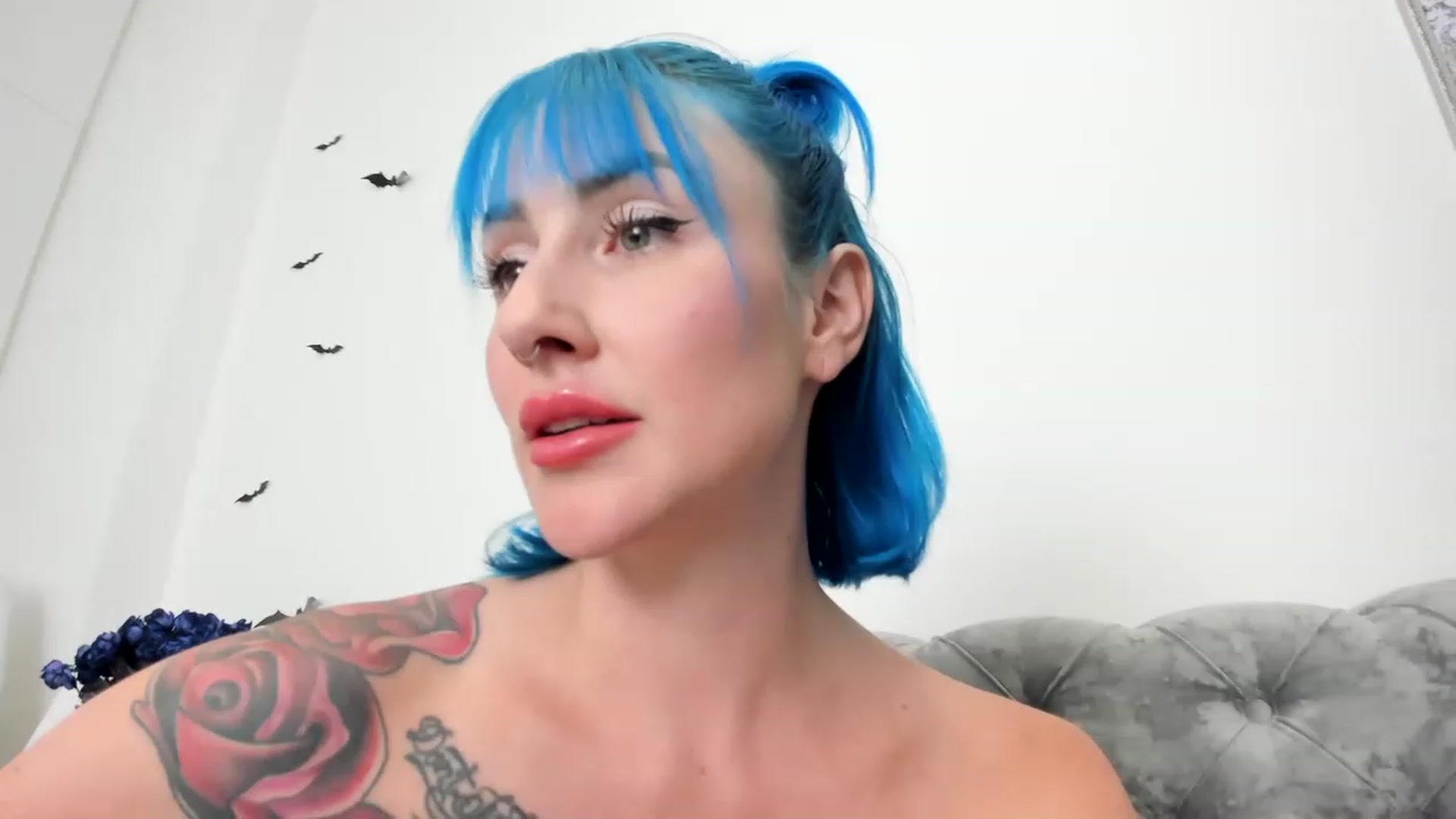 Gallery image thumbnail from Elis_Bathory's myfreecams stream on, 08/08/2023, 19:59 image 15 of 20