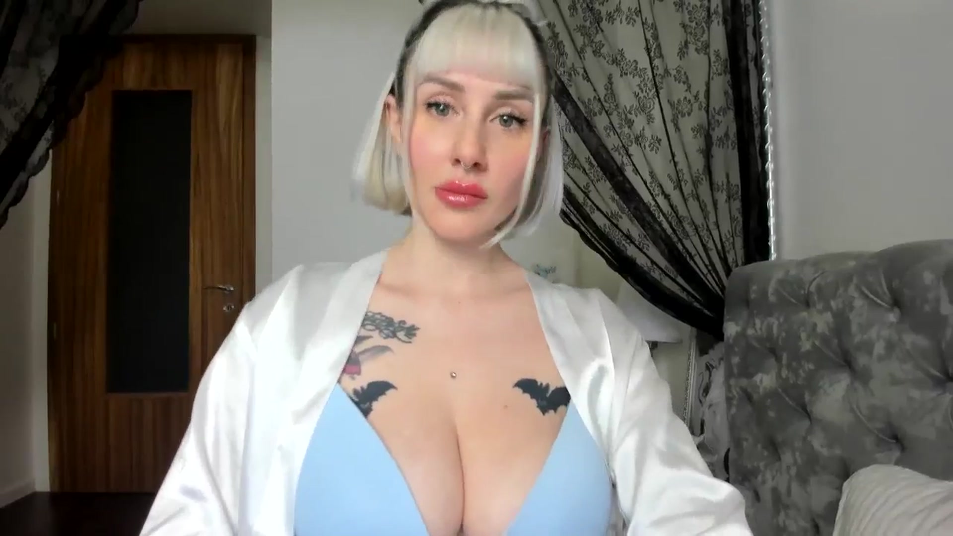 Gallery image thumbnail from Elis_Bathory's myfreecams stream on, 05/26/2024, 21:10 image 2 of 20
