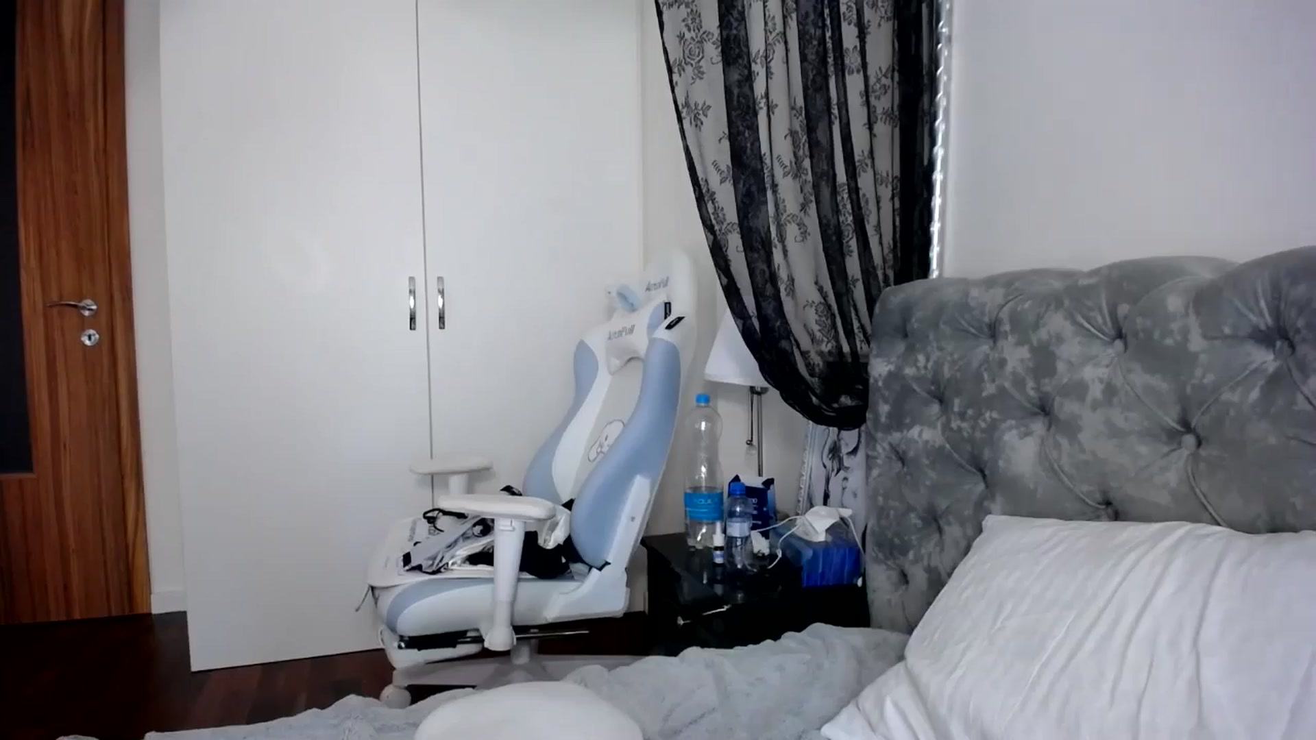 Gallery image thumbnail from Elis_Bathory's myfreecams stream on, 07/30/2024, 15:10 image 16 of 20