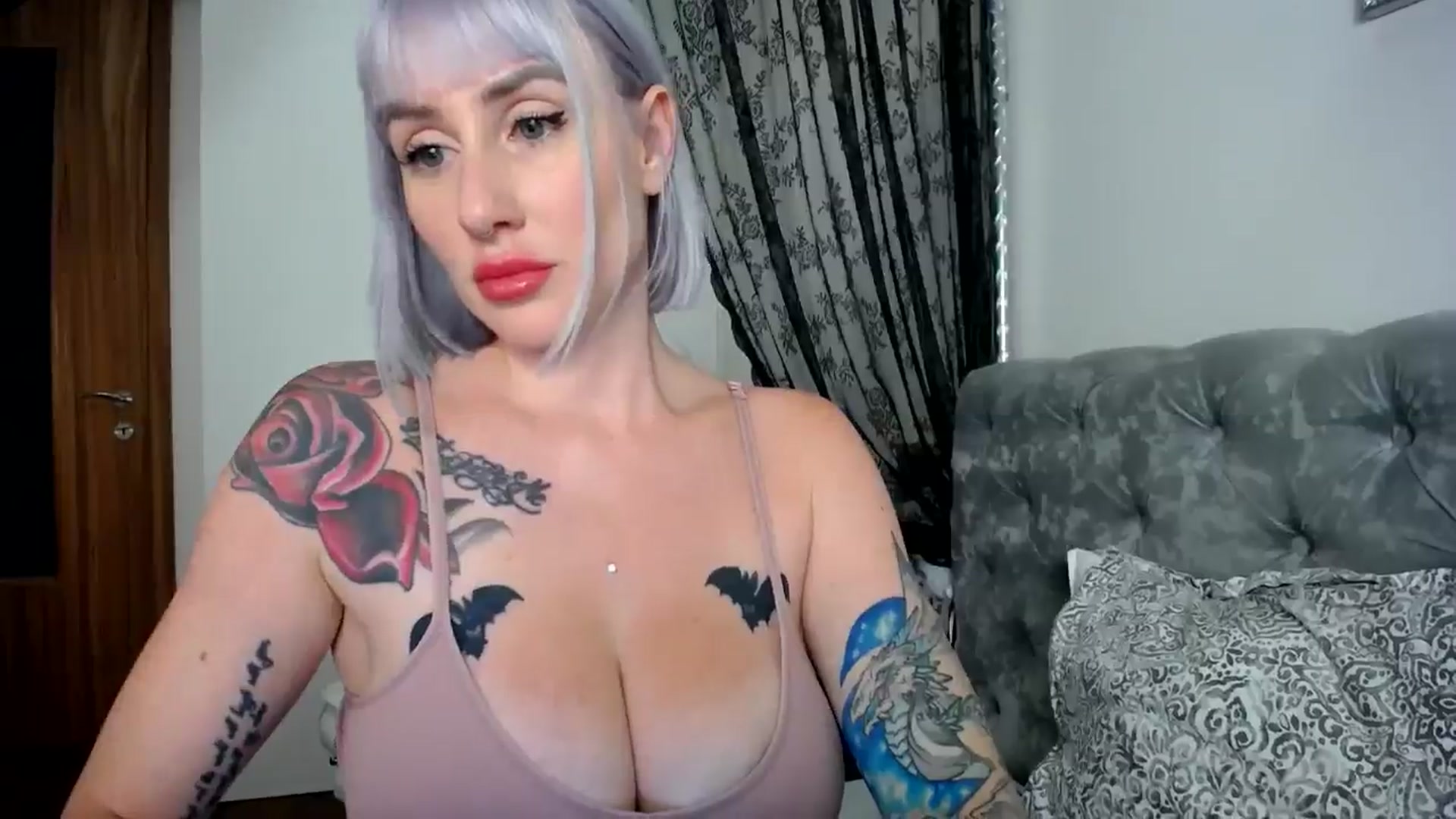 Gallery image thumbnail from Elis_Bathory's myfreecams stream on, 08/27/2024, 19:16 image 14 of 20