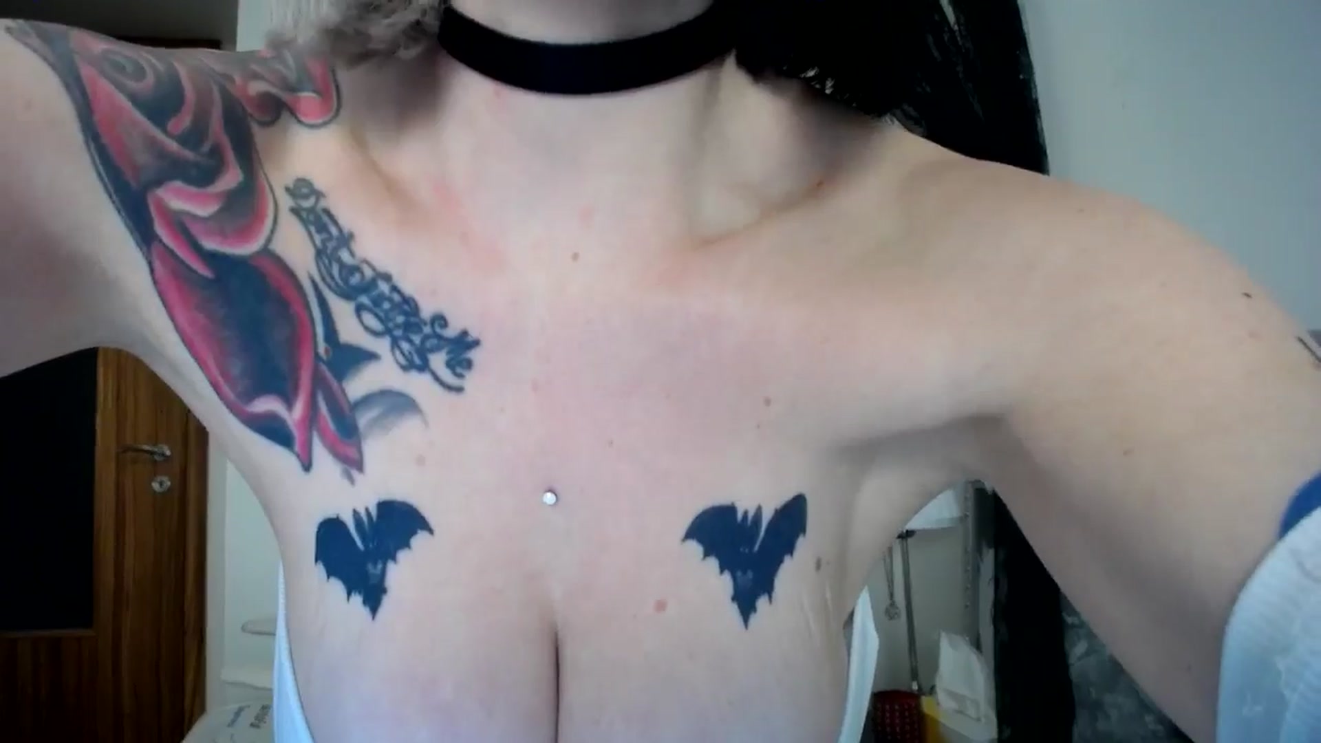 Gallery image thumbnail from Elis_Bathory's myfreecams stream on, 12/05/2024, 20:10 image 20 of 20