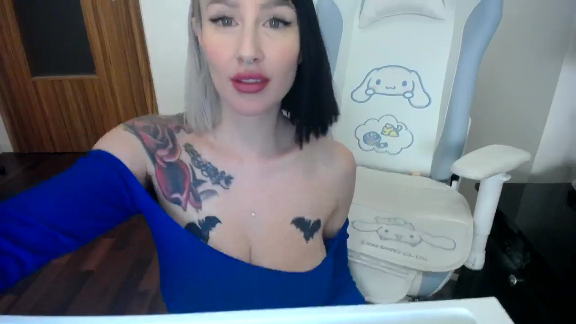 Gallery image thumbnail from Elis_Bathory's myfreecams stream on, 12/15/2024, 19:36 image 11 of 20