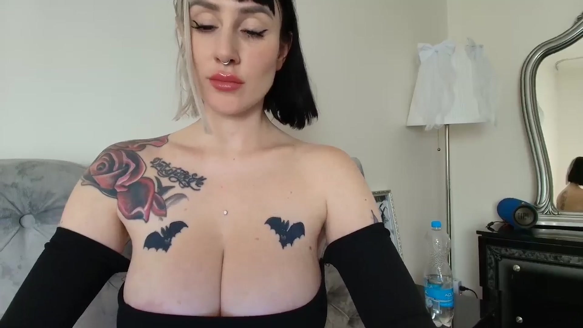 Gallery image thumbnail from Elis_Bathory's myfreecams stream on, 02/09/2025, 17:56 image 11 of 20