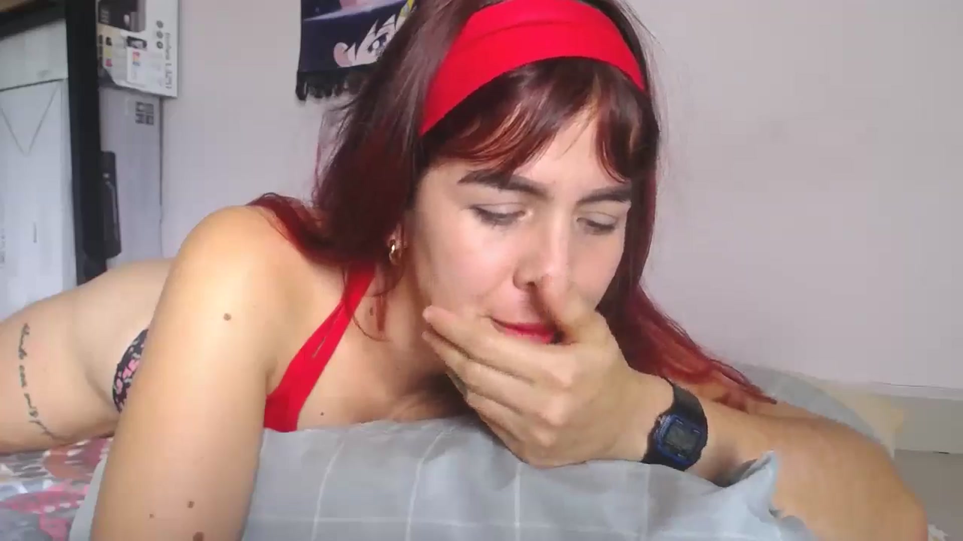 Gallery image thumbnail from Elisaink_red's myfreecams stream on, 08/27/2025, 15:56 image 2 of 20