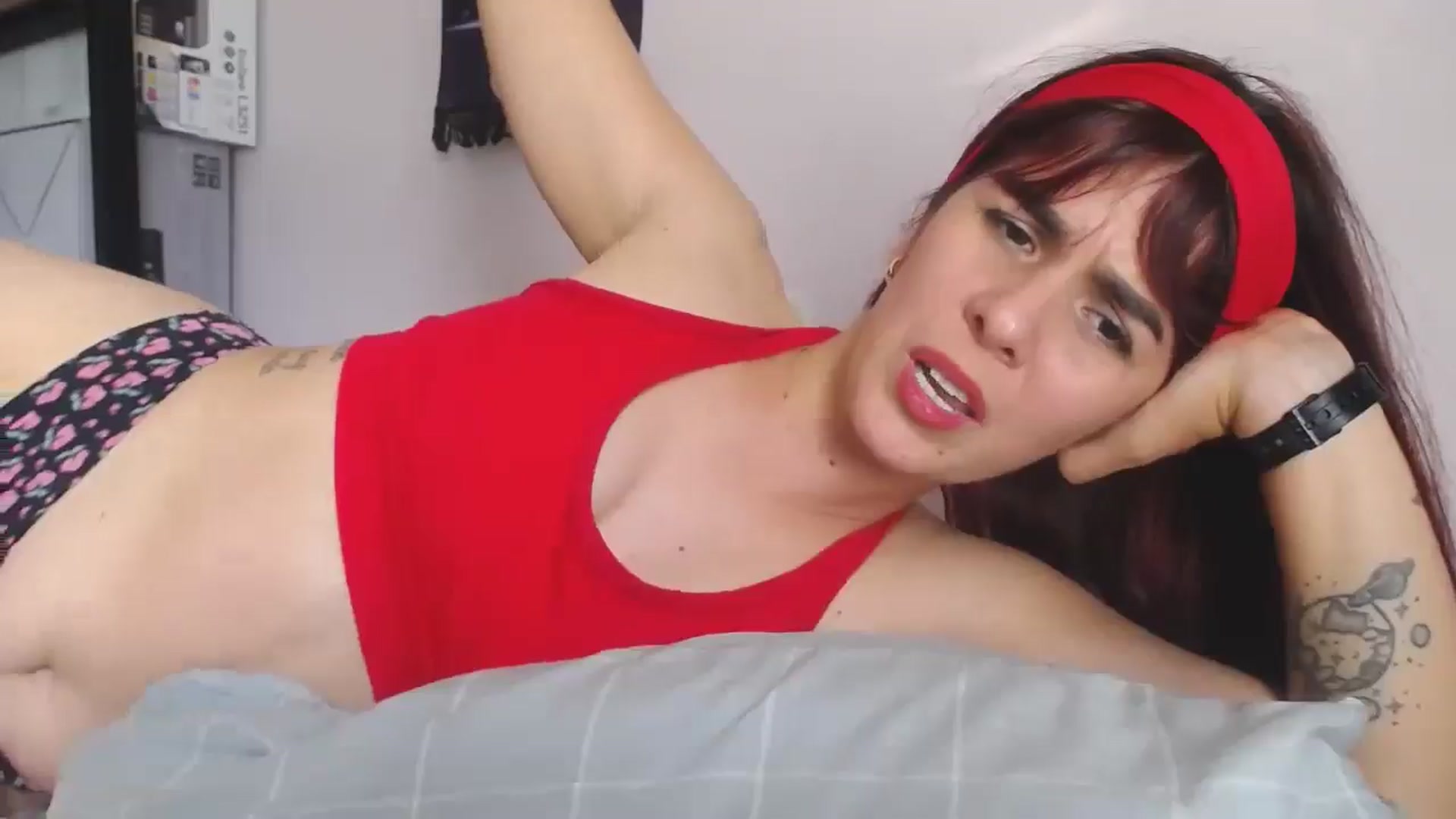 Gallery image thumbnail from Elisaink_red's myfreecams stream on, 08/27/2025, 15:56 image 13 of 20