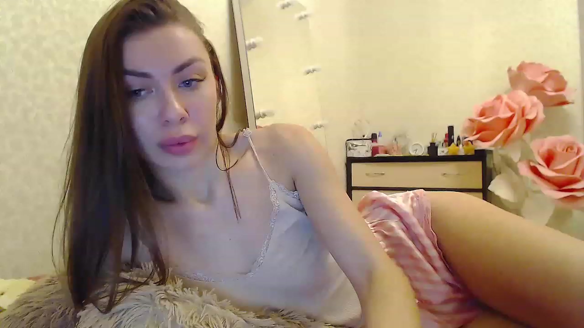 Gallery image thumbnail from EliseFoxx's myfreecams stream on, 11/23/2022, 07:16 image 1 of 20