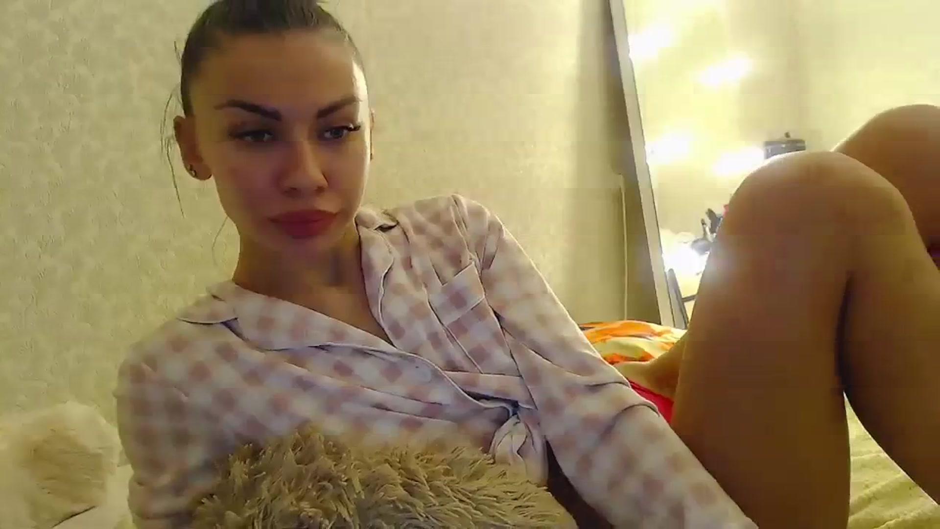 Gallery image thumbnail from EliseFoxx's myfreecams stream on, 10/14/2023, 15:17 image 4 of 20