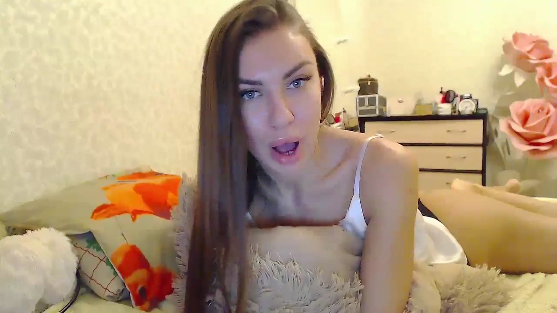 Gallery image thumbnail from EliseFoxx's myfreecams stream on, 11/23/2023, 14:30 image 10 of 20
