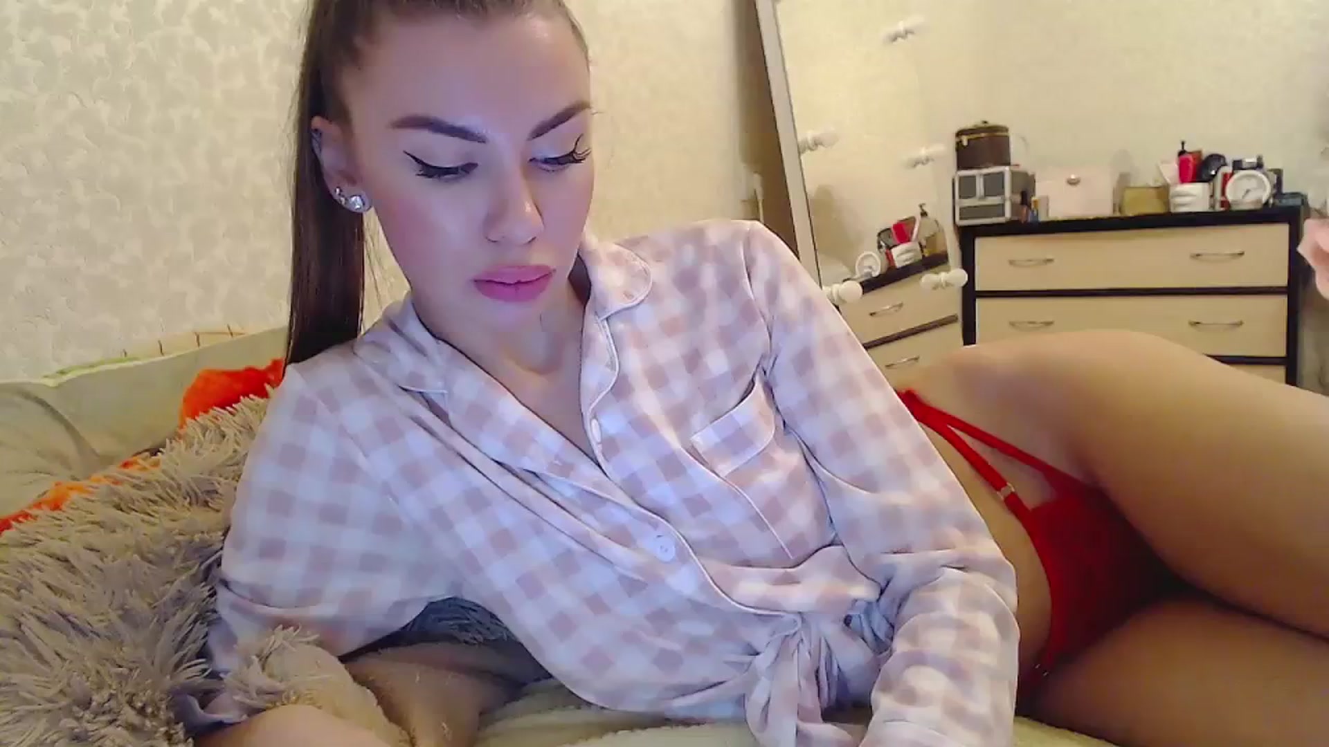 Gallery image thumbnail from EliseFoxx's myfreecams stream on, 12/07/2023, 12:52 image 1 of 20