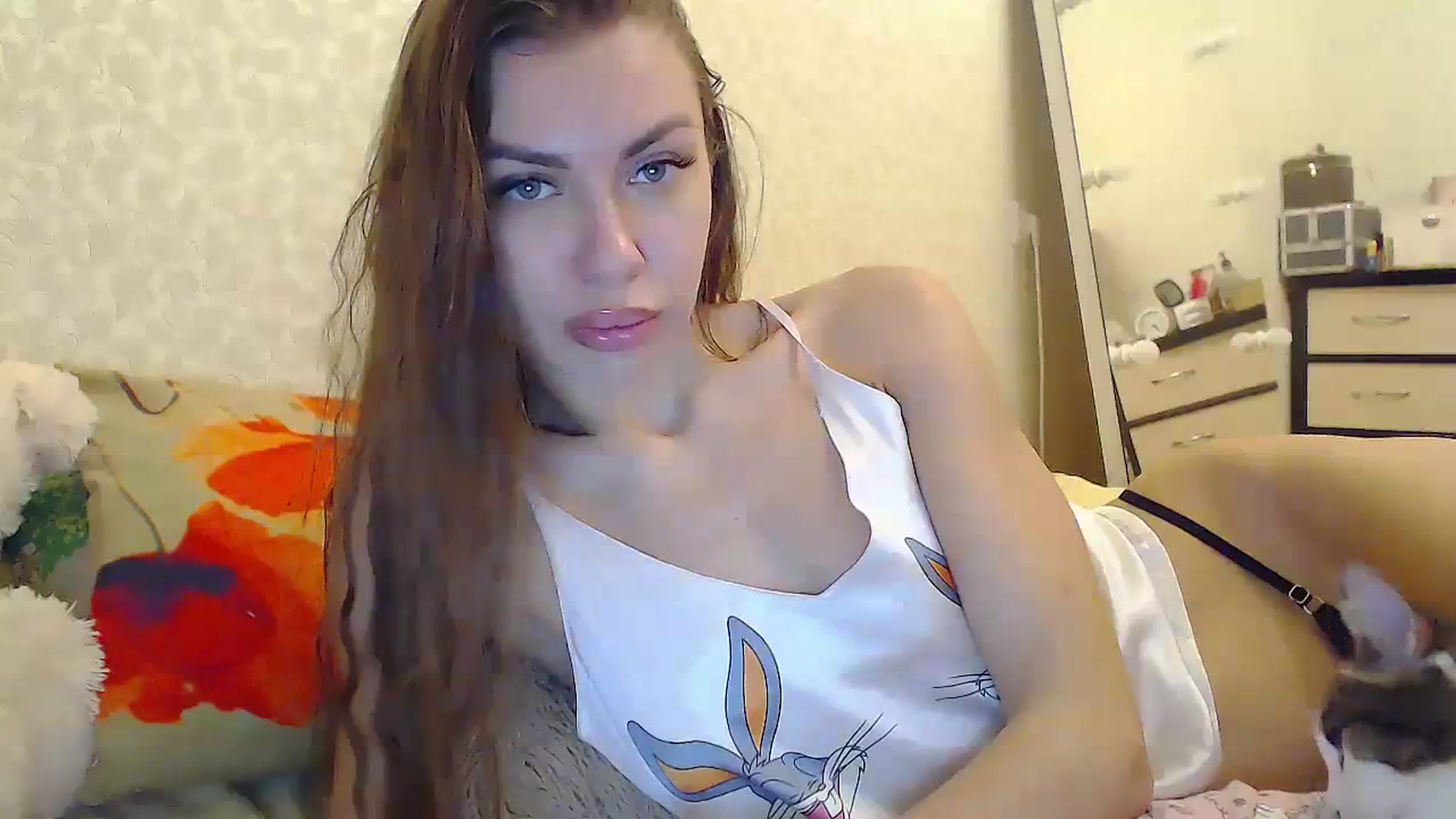 Gallery image thumbnail from EliseFoxx's myfreecams stream on, 12/25/2023, 15:53 image 3 of 20