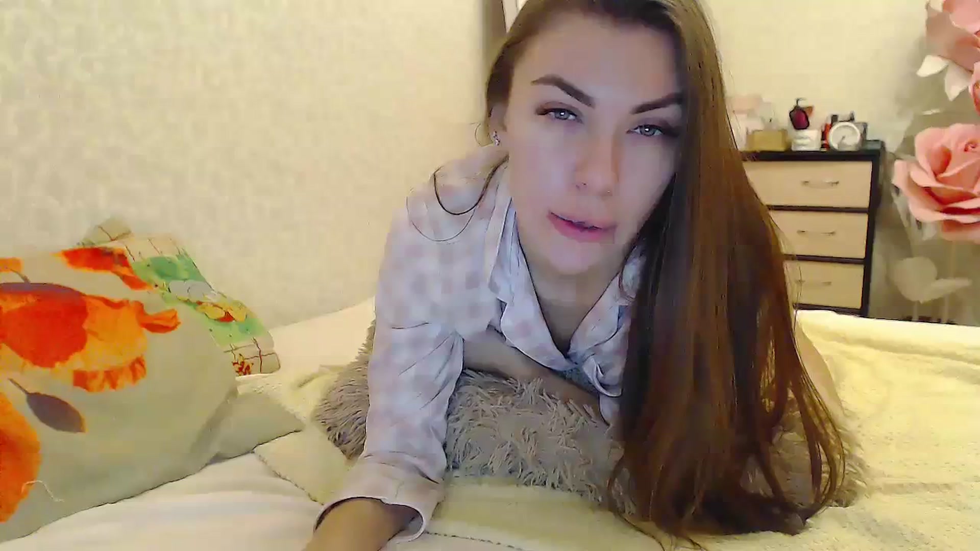 Gallery image thumbnail from EliseFoxx's myfreecams stream on, 12/30/2023, 02:53 image 16 of 20