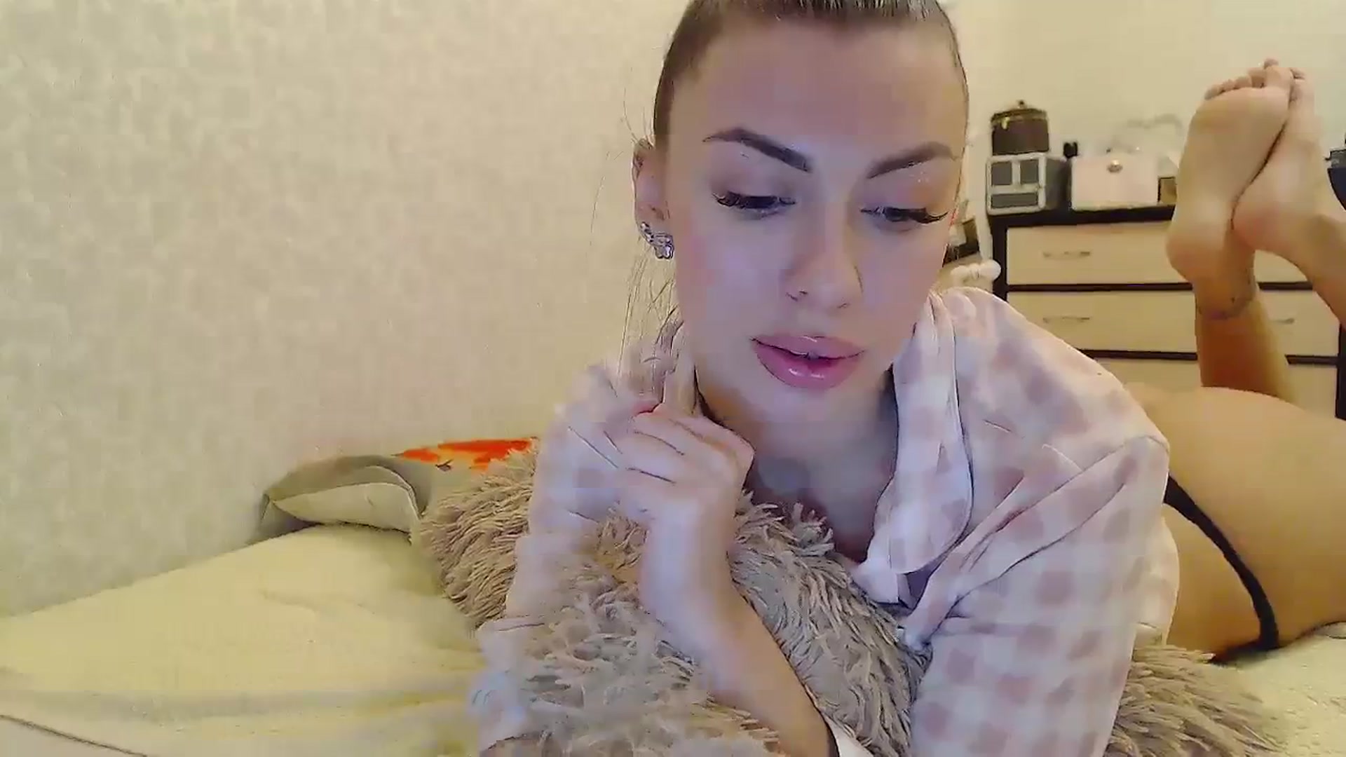 Gallery image thumbnail from EliseFoxx's myfreecams stream on, 02/24/2024, 14:09 image 16 of 20