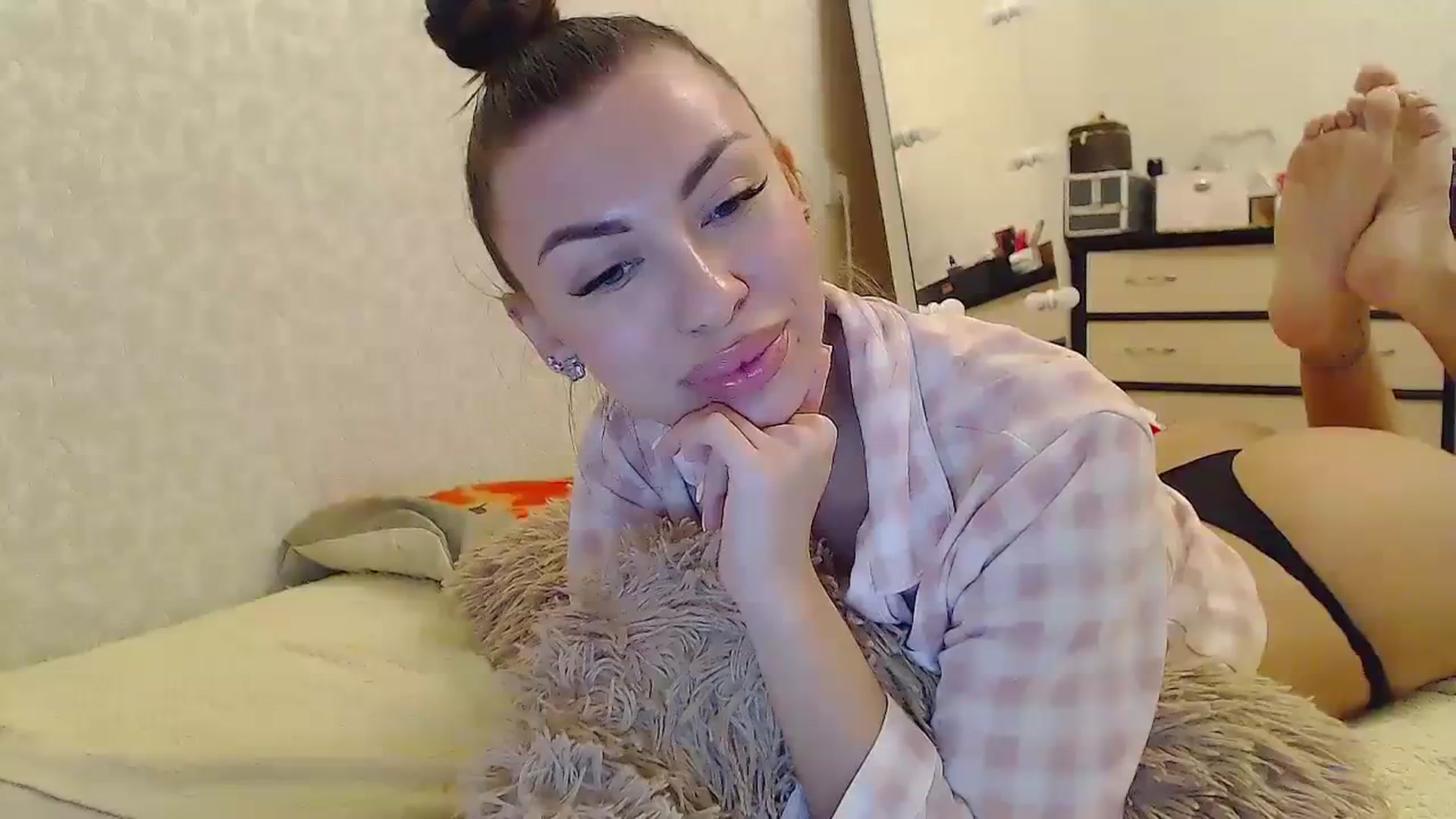 Gallery image thumbnail from EliseFoxx's myfreecams stream on, 02/24/2024, 14:09 image 13 of 20