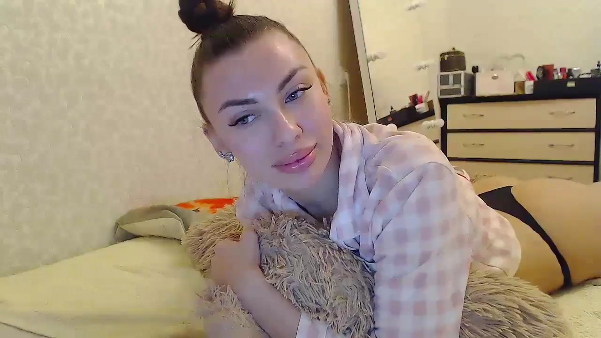 Gallery image thumbnail from EliseFoxx's myfreecams stream on, 02/24/2024, 14:09 image 8 of 20