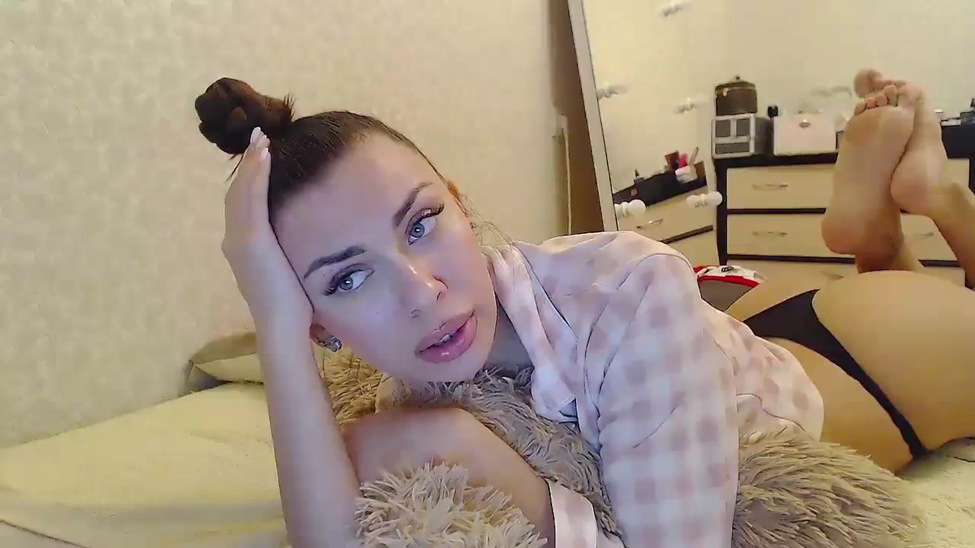 Gallery image thumbnail from EliseFoxx's myfreecams stream on, 02/24/2024, 14:09 image 12 of 20