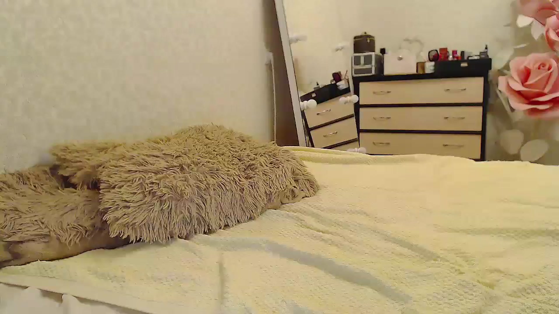 Gallery image thumbnail from EliseFoxx's myfreecams stream on, 03/07/2024, 15:50 image 10 of 20