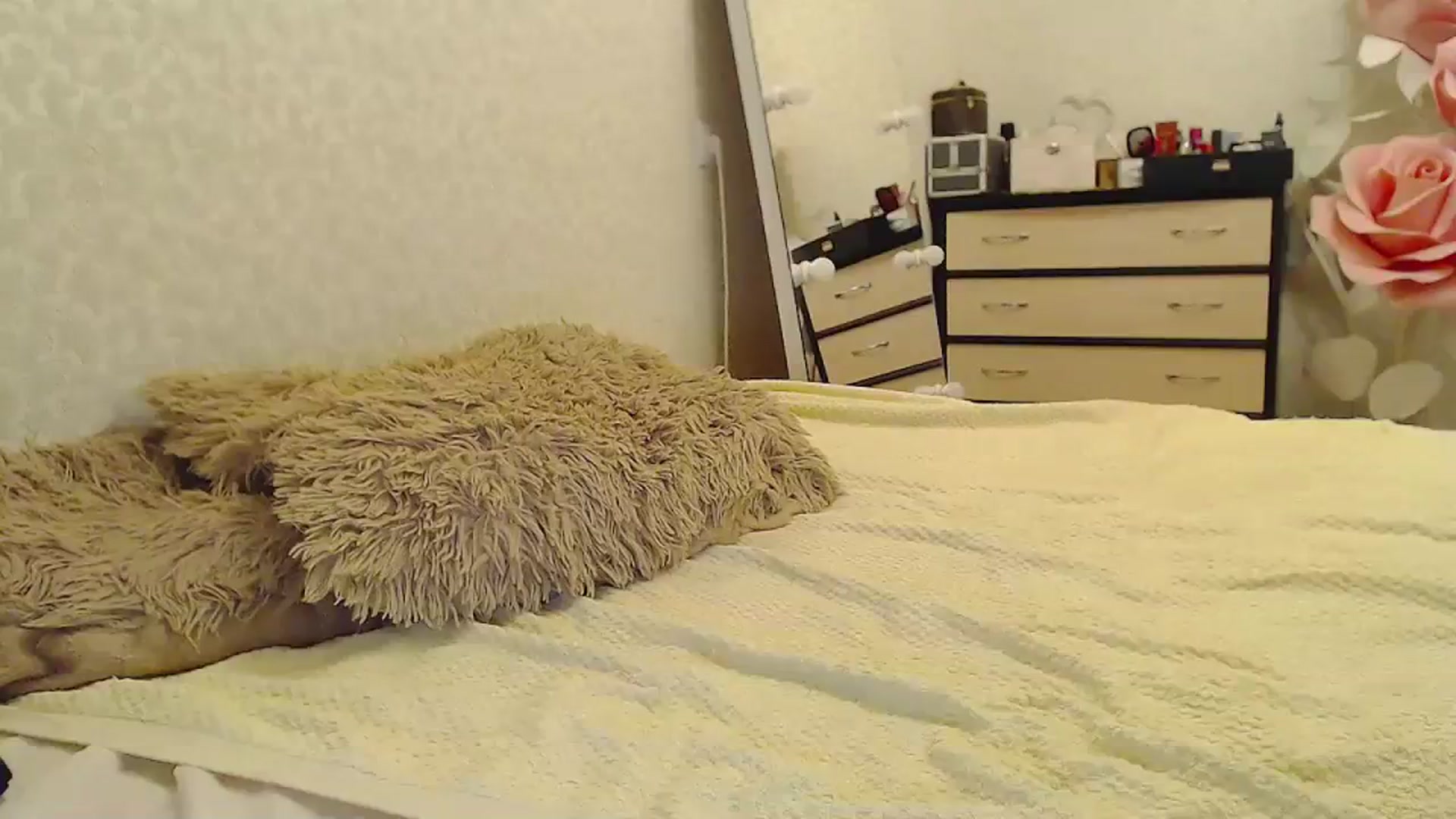 Gallery image thumbnail from EliseFoxx's myfreecams stream on, 03/07/2024, 15:50 image 4 of 20