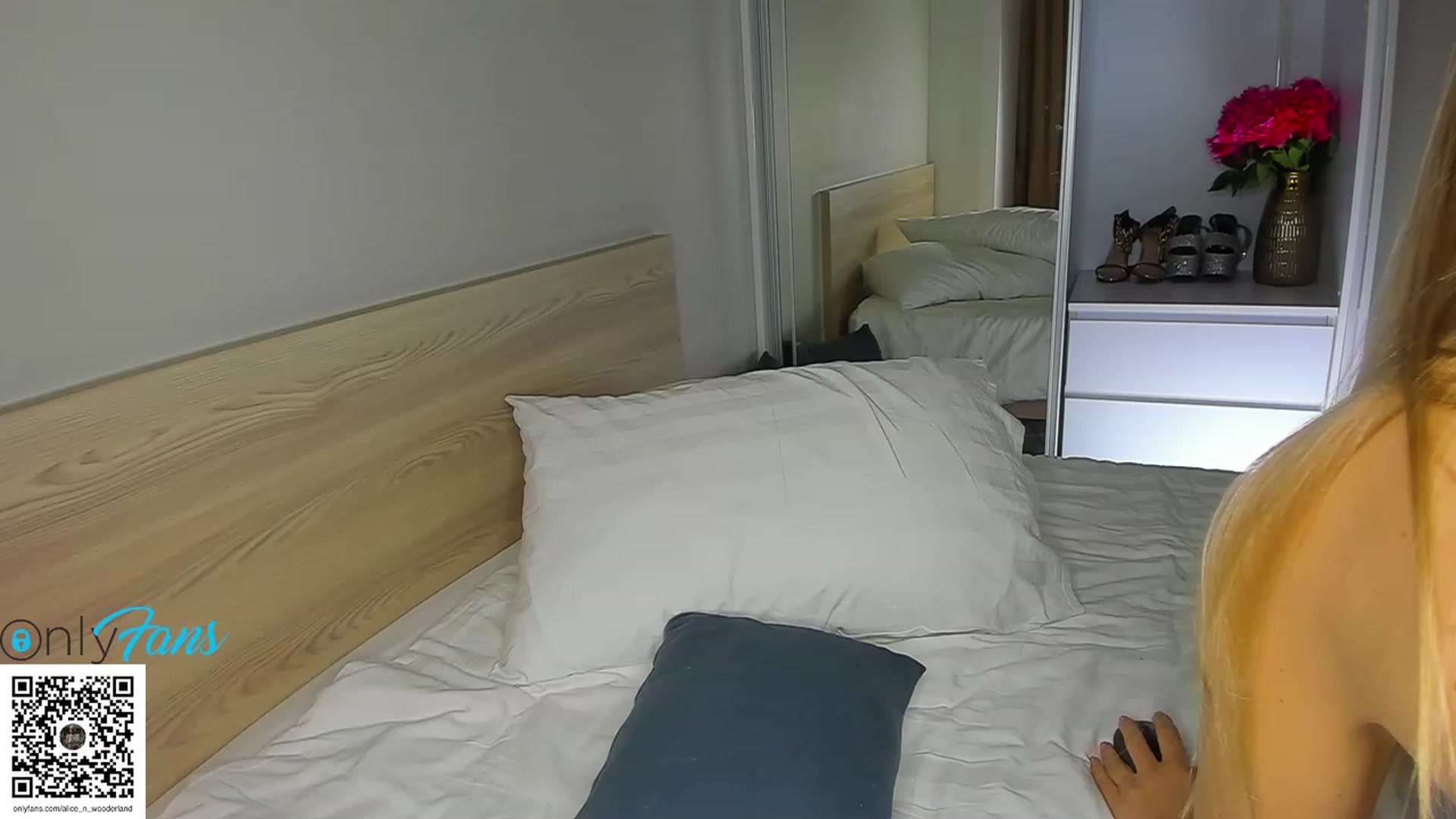 Gallery image thumbnail from Elise_wood's myfreecams stream on, 07/16/2023, 08:26 image 20 of 20