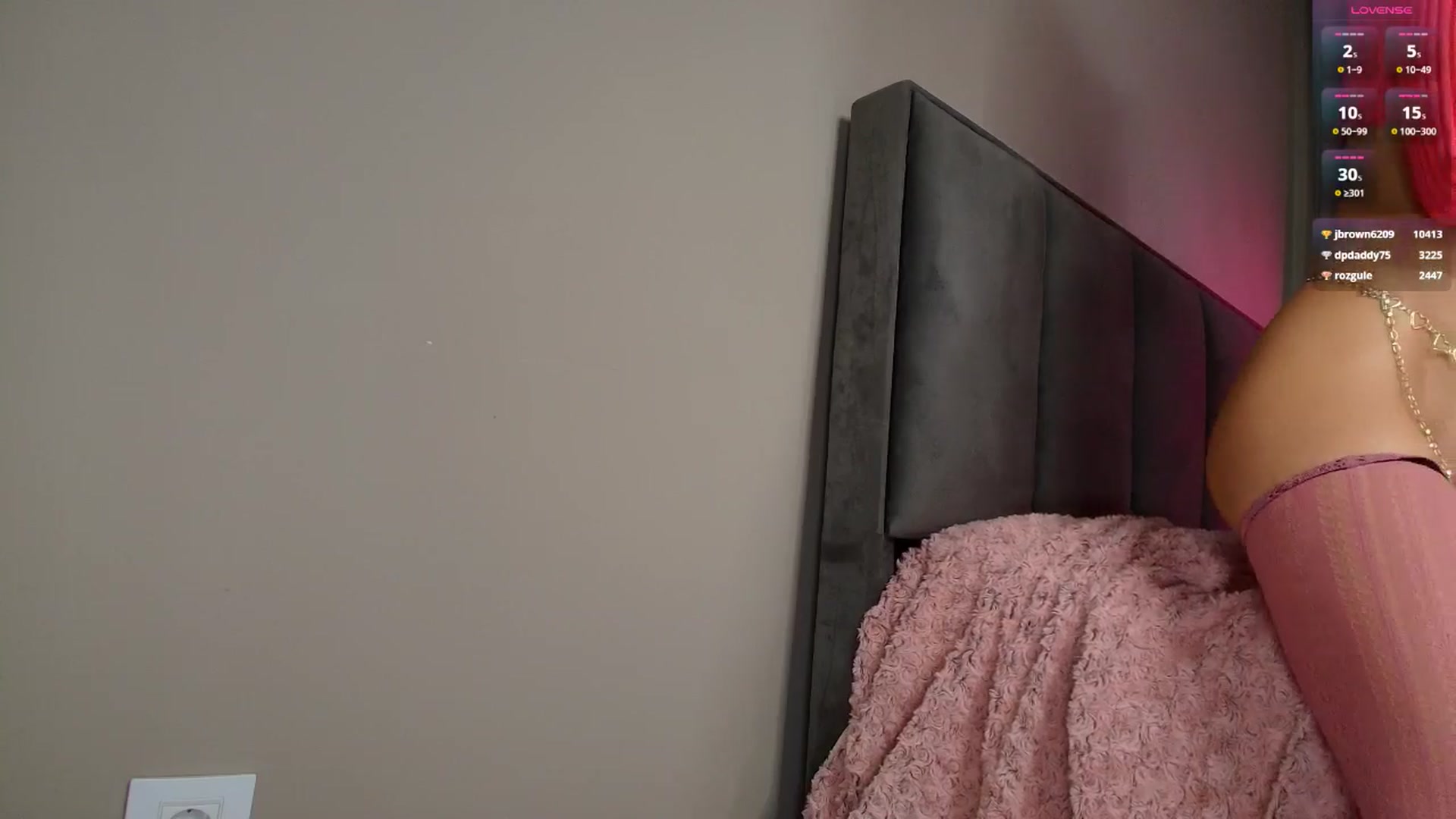 Gallery image thumbnail from Elise_wood's myfreecams stream on, 09/17/2025, 06:25 image 9 of 20