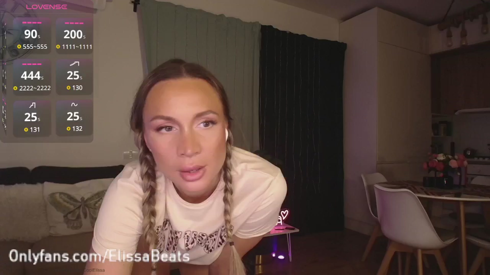 Gallery image thumbnail from ElissaBeats's myfreecams stream on, 06/27/2025, 02:03 image 1 of 20