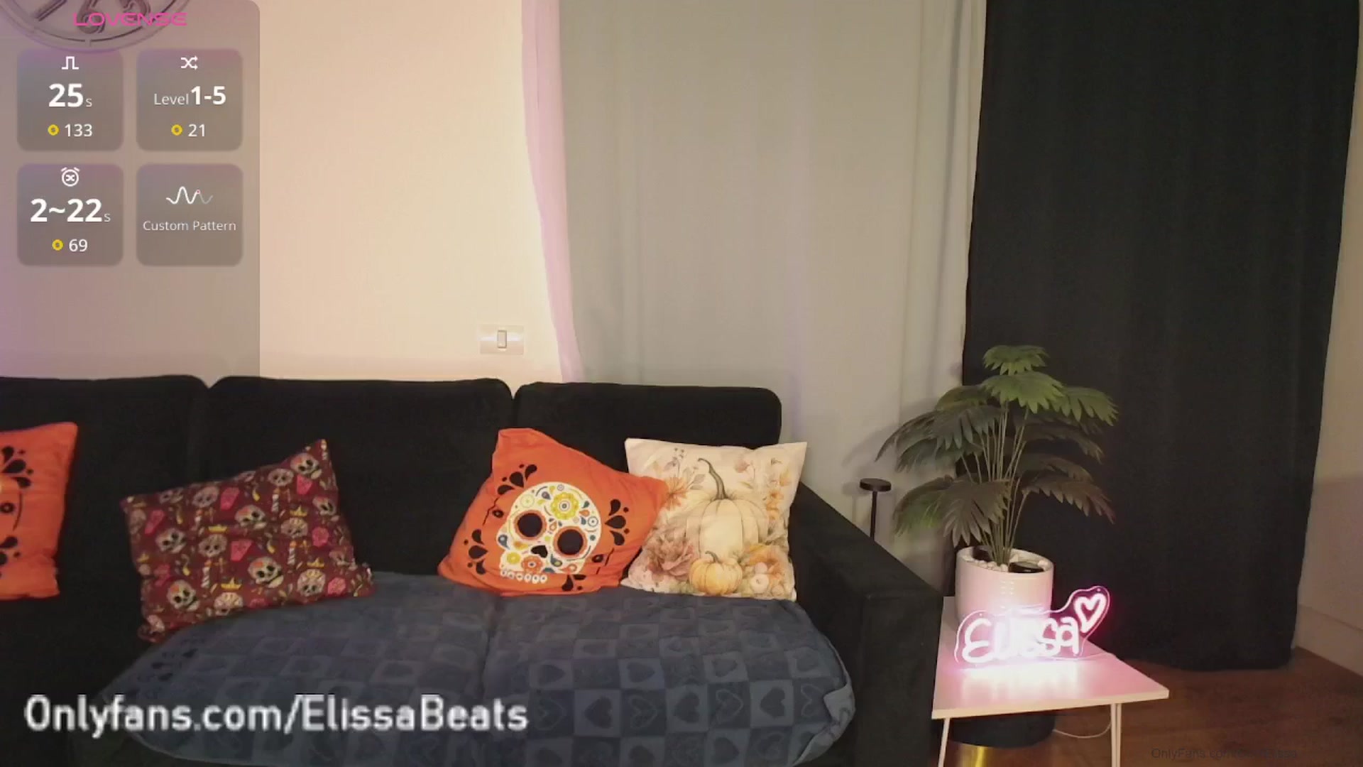 Gallery image thumbnail from ElissaBeats's myfreecams stream on, 11/08/2025, 04:21 image 17 of 20