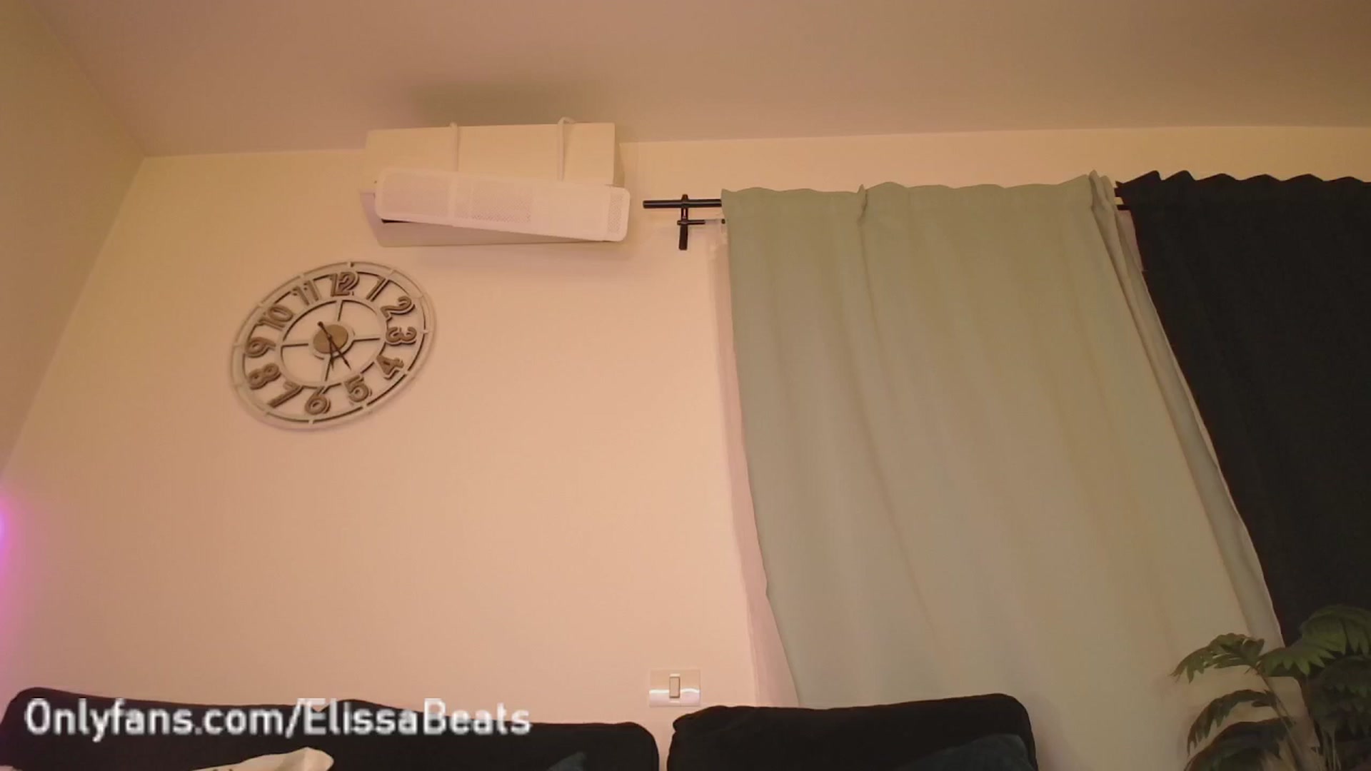Gallery image thumbnail from ElissaBeats's myfreecams stream on, 03/23/2026, 04:13 image 14 of 20
