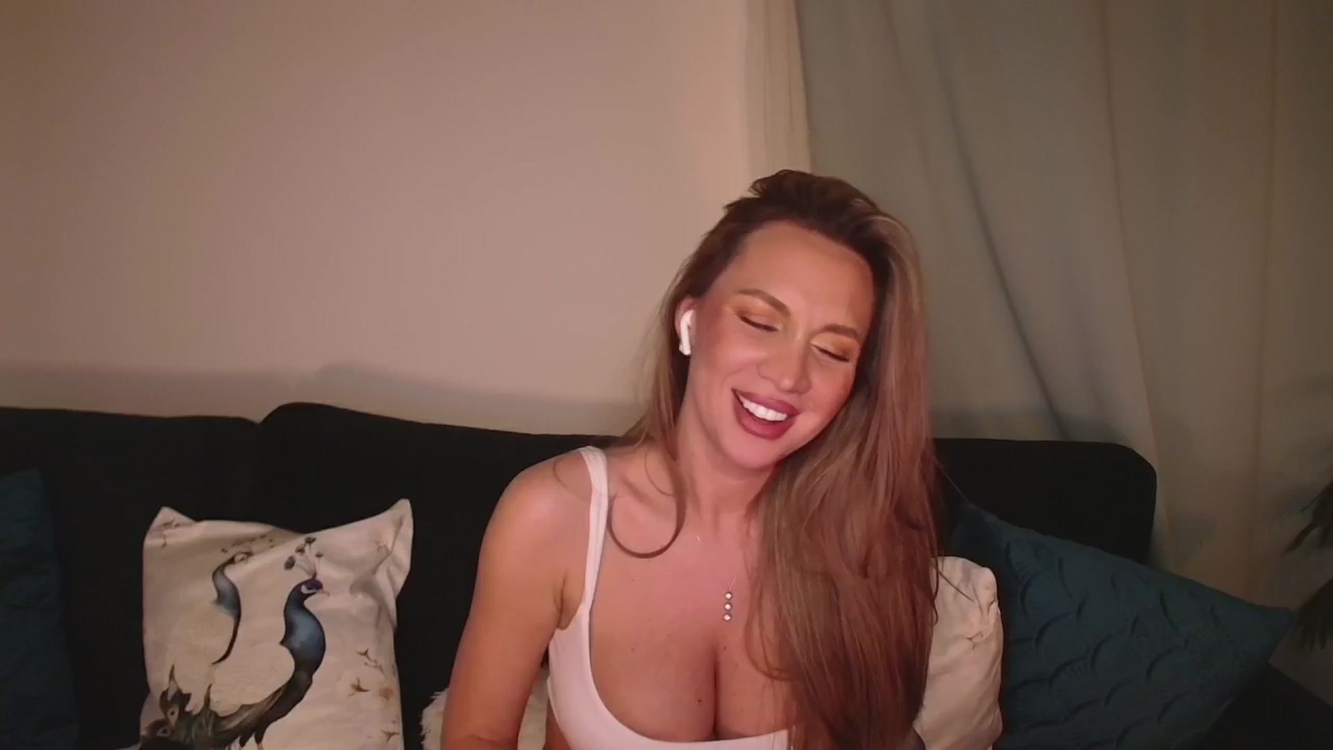 Gallery image thumbnail from ElissaBeats's myfreecams stream on, 04/04/2026, 06:07 image 9 of 20