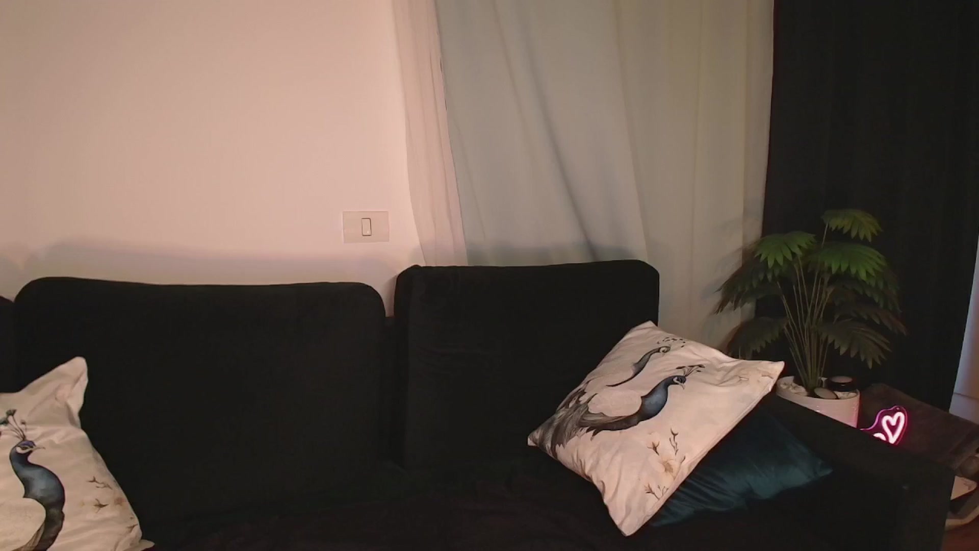 Gallery image thumbnail from ElissaBeats's myfreecams stream on, 04/04/2026, 06:07 image 16 of 20