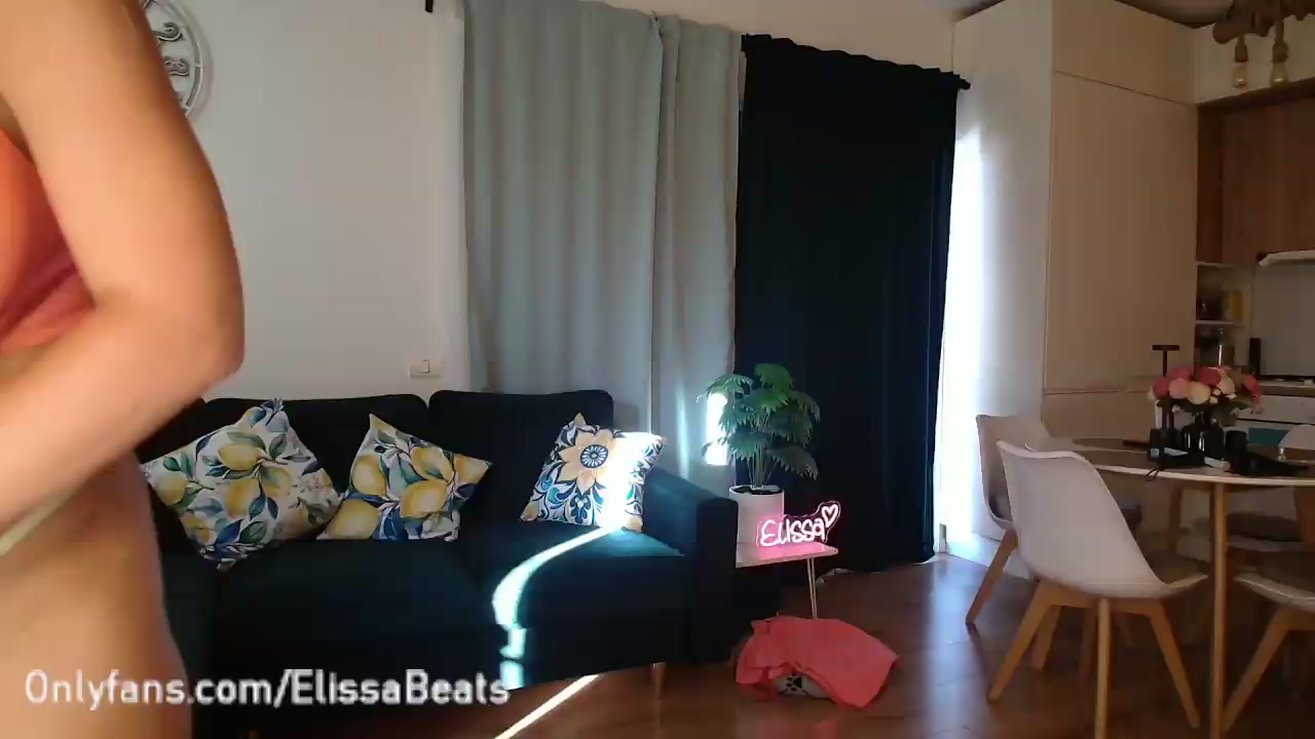Gallery image thumbnail from ElissaBeats's myfreecams stream on, 07/06/2026, 04:36 image 13 of 20