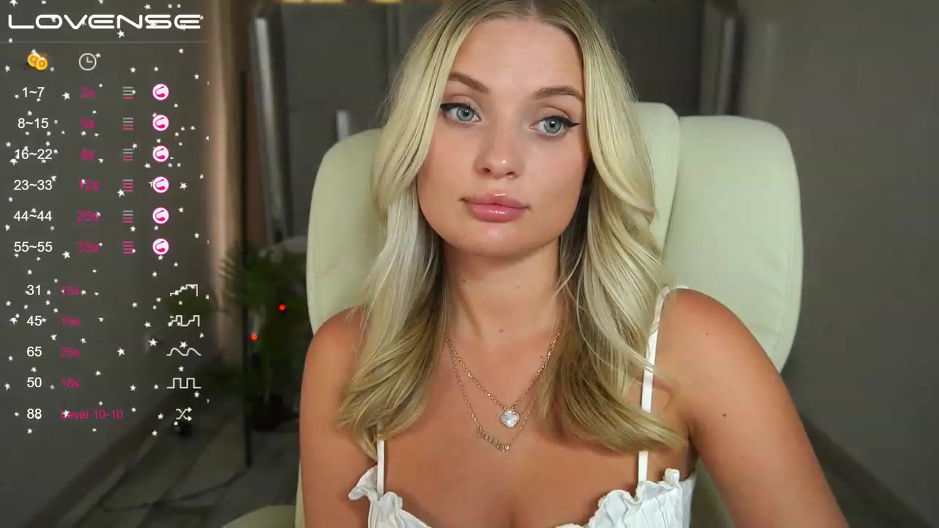 Gallery image thumbnail from Elissa_Moon's myfreecams stream on, 08/07/2023, 10:25 image 10 of 20
