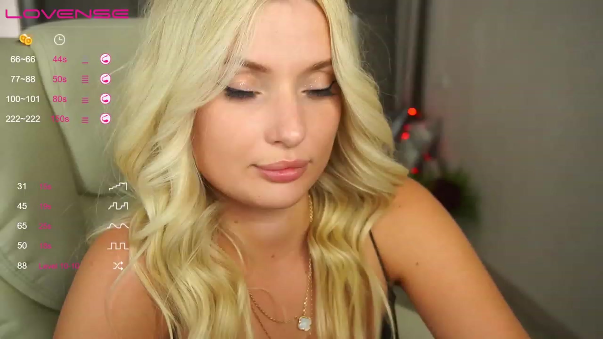 Gallery image thumbnail from Elissa_Moon's myfreecams stream on, 08/23/2023, 10:32 image 17 of 20