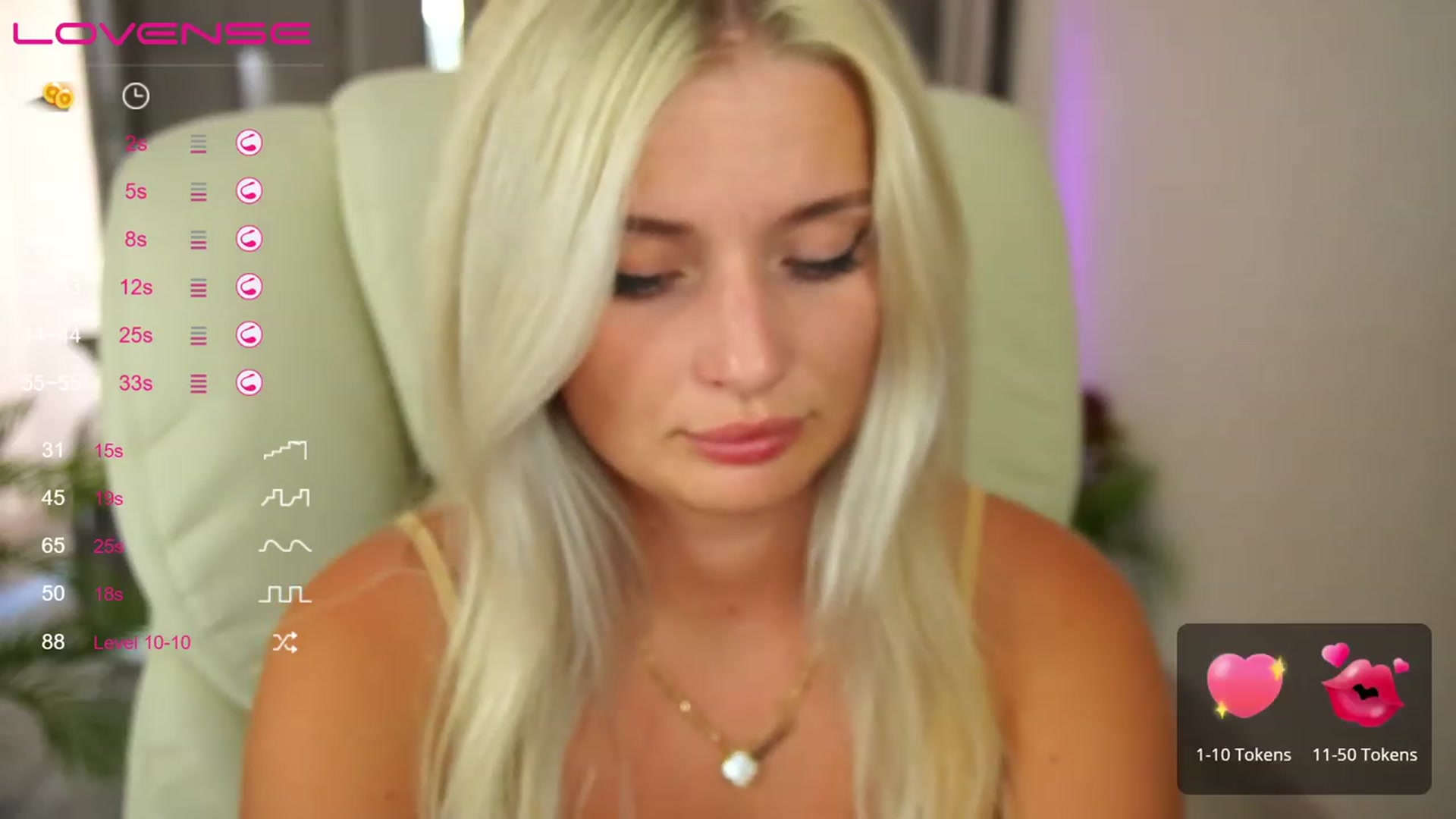 Gallery image thumbnail from Elissa_Moon's myfreecams stream on, 09/04/2023, 11:45 image 18 of 20