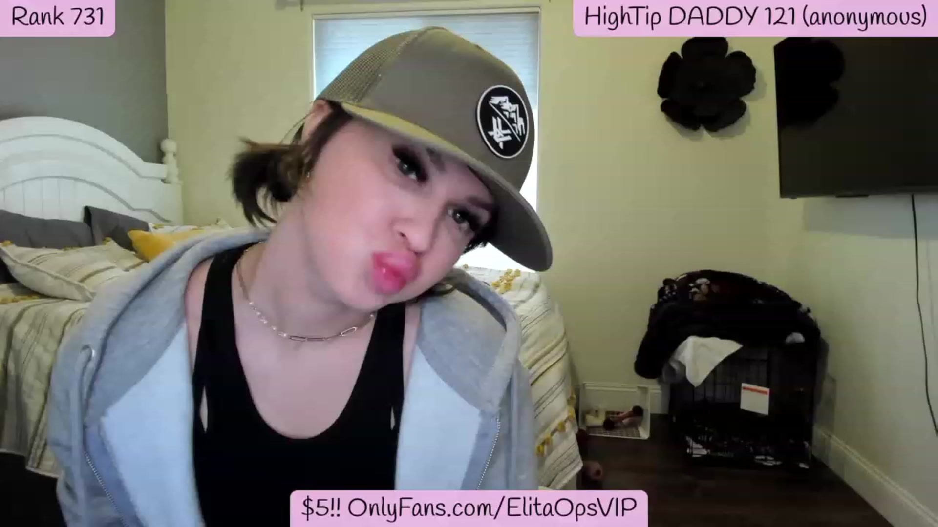 Gallery image thumbnail from ElitaOps's myfreecams stream on, 12/20/2022, 23:38 image 4 of 20