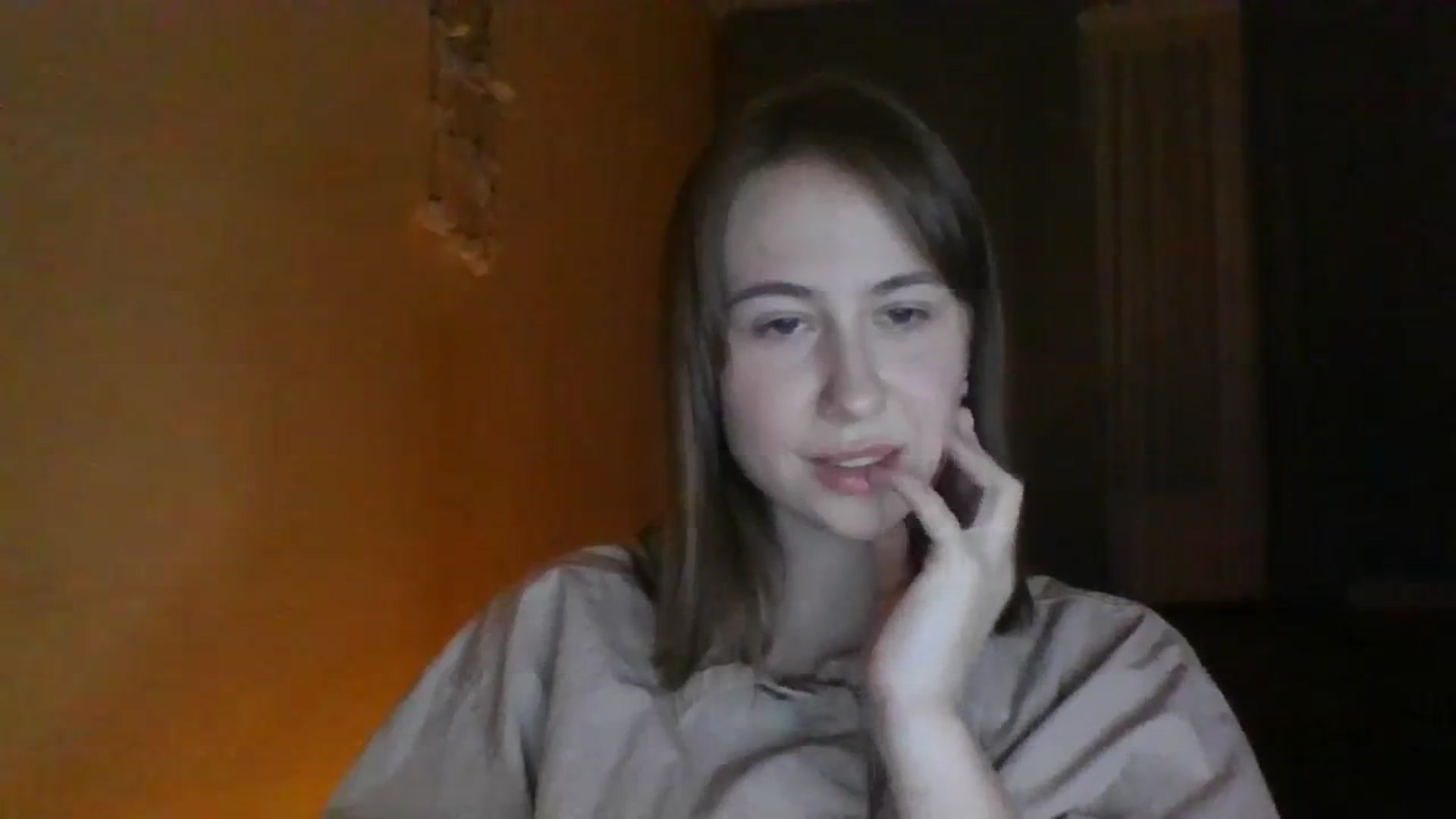 Gallery image thumbnail from Elix1r's myfreecams stream on, 03/21/2024, 21:49 image 10 of 20
