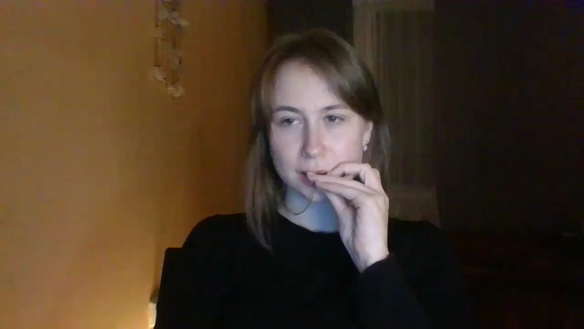 Gallery image thumbnail from Elix1r's myfreecams stream on, 03/24/2024, 23:18 image 14 of 20