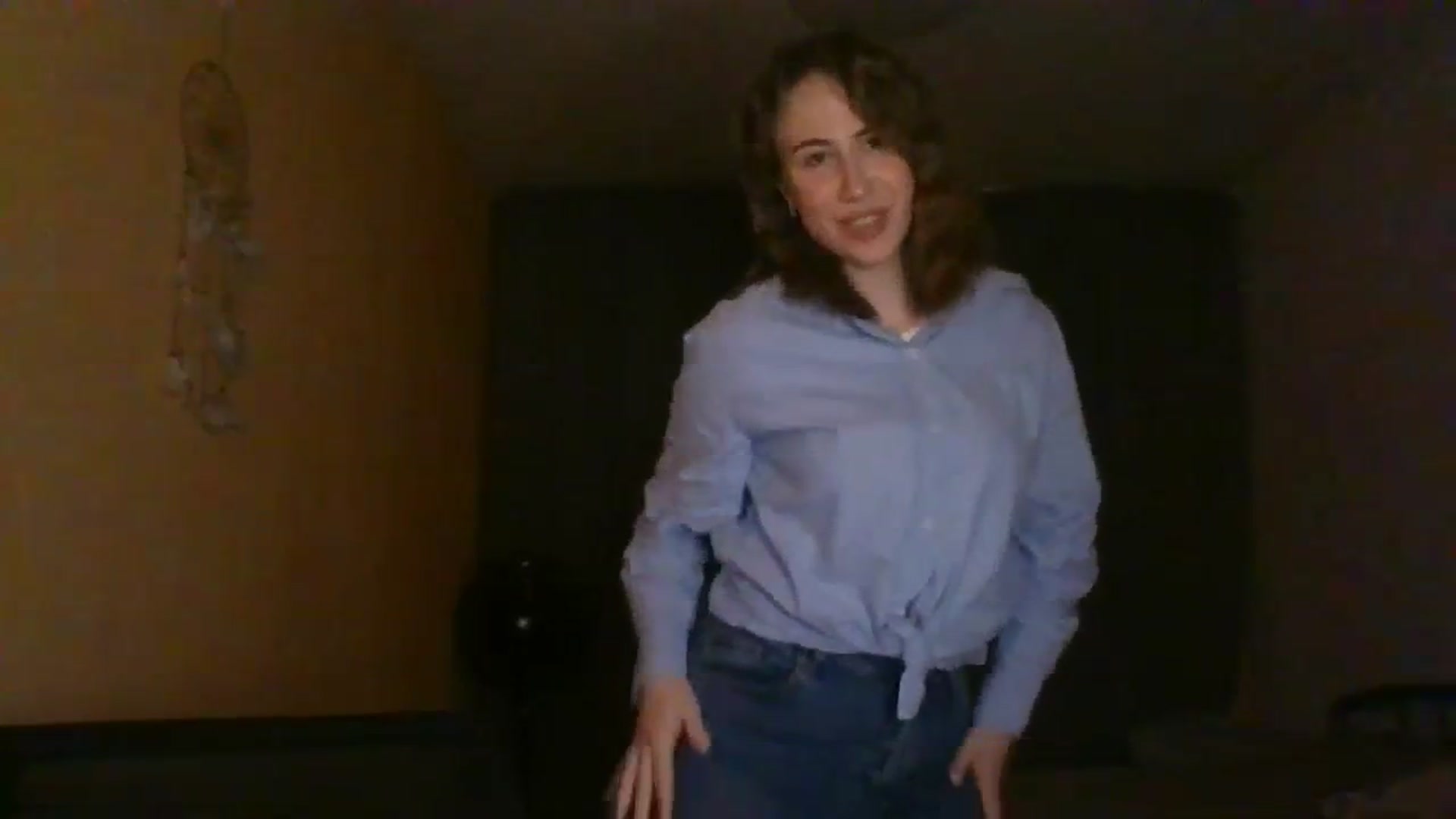 Gallery image thumbnail from Elix1r's myfreecams stream on, 04/06/2024, 21:52 image 12 of 20