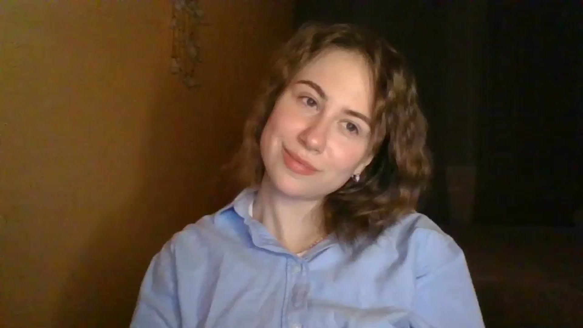Gallery image thumbnail from Elix1r's myfreecams stream on, 04/06/2024, 22:25 image 2 of 20