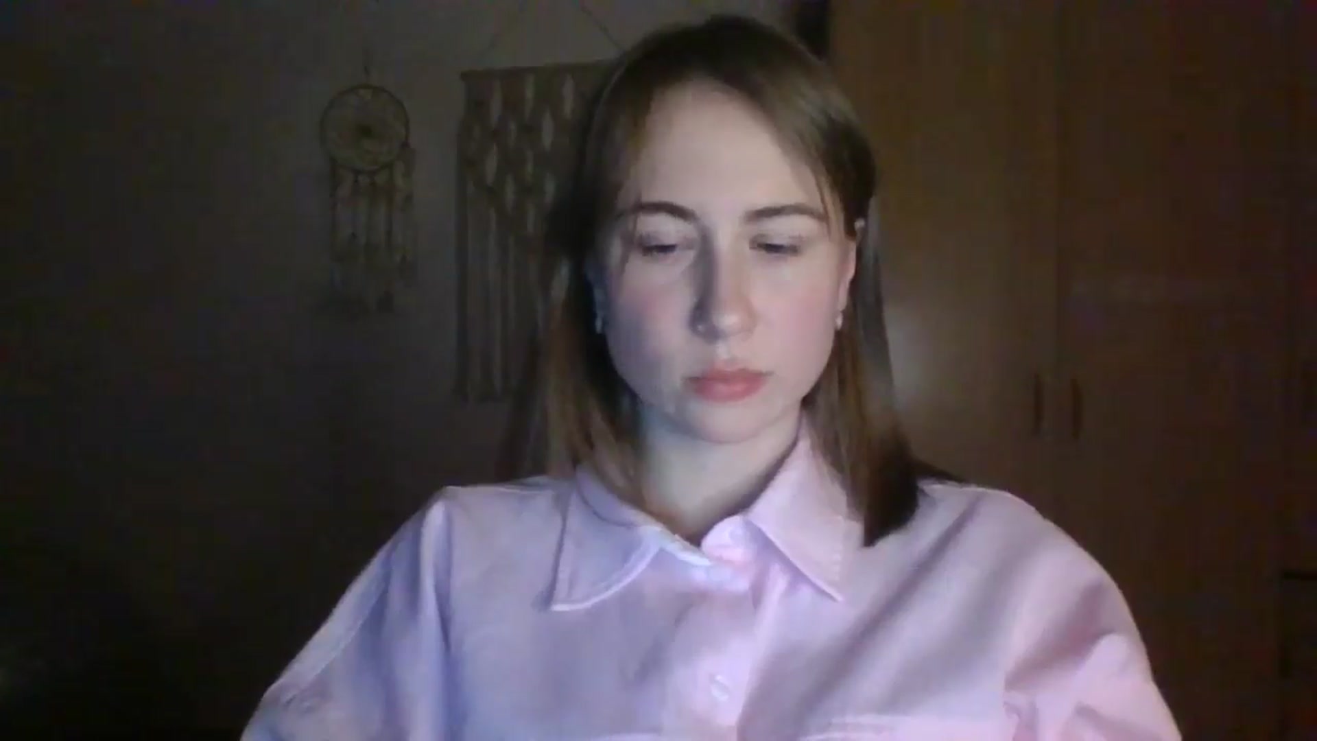 Gallery image thumbnail from Elix1r's myfreecams stream on, 04/17/2024, 21:35 image 5 of 20