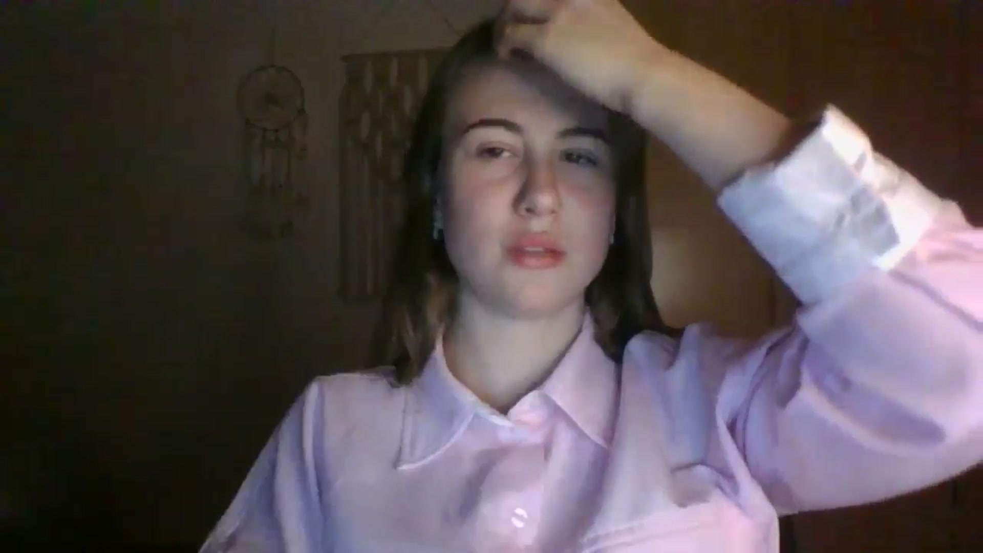 Gallery image thumbnail from Elix1r's myfreecams stream on, 04/17/2024, 21:35 image 15 of 20