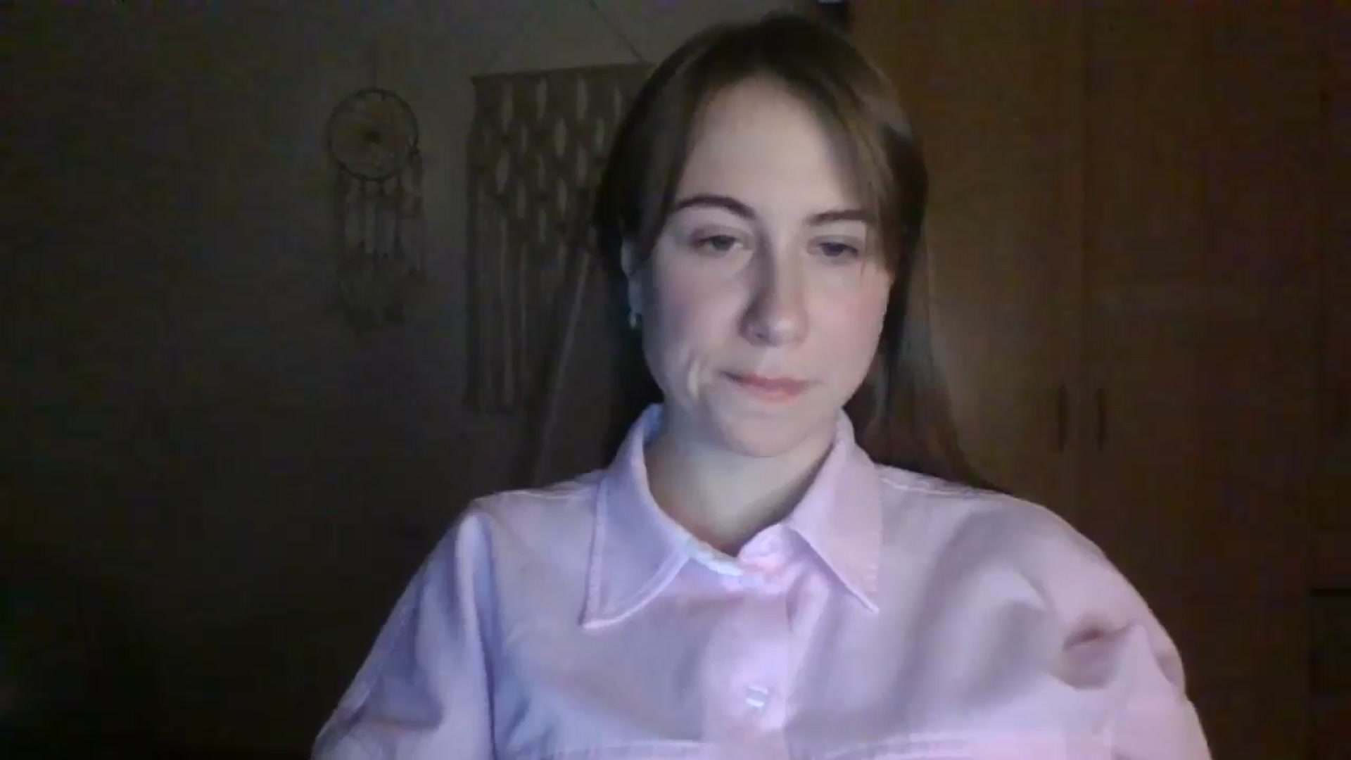 Gallery image thumbnail from Elix1r's myfreecams stream on, 04/17/2024, 21:35 image 12 of 20