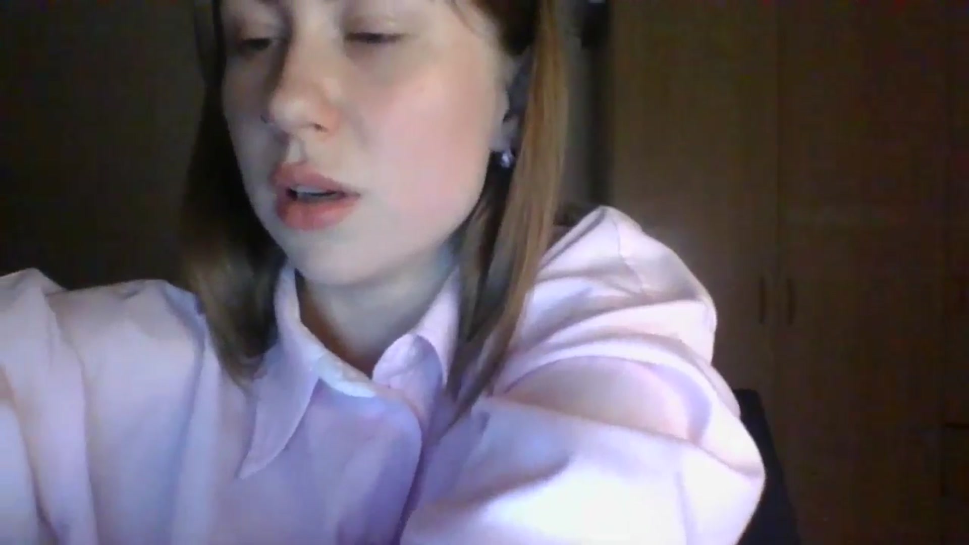 Gallery image thumbnail from Elix1r's myfreecams stream on, 04/17/2024, 21:35 image 10 of 20