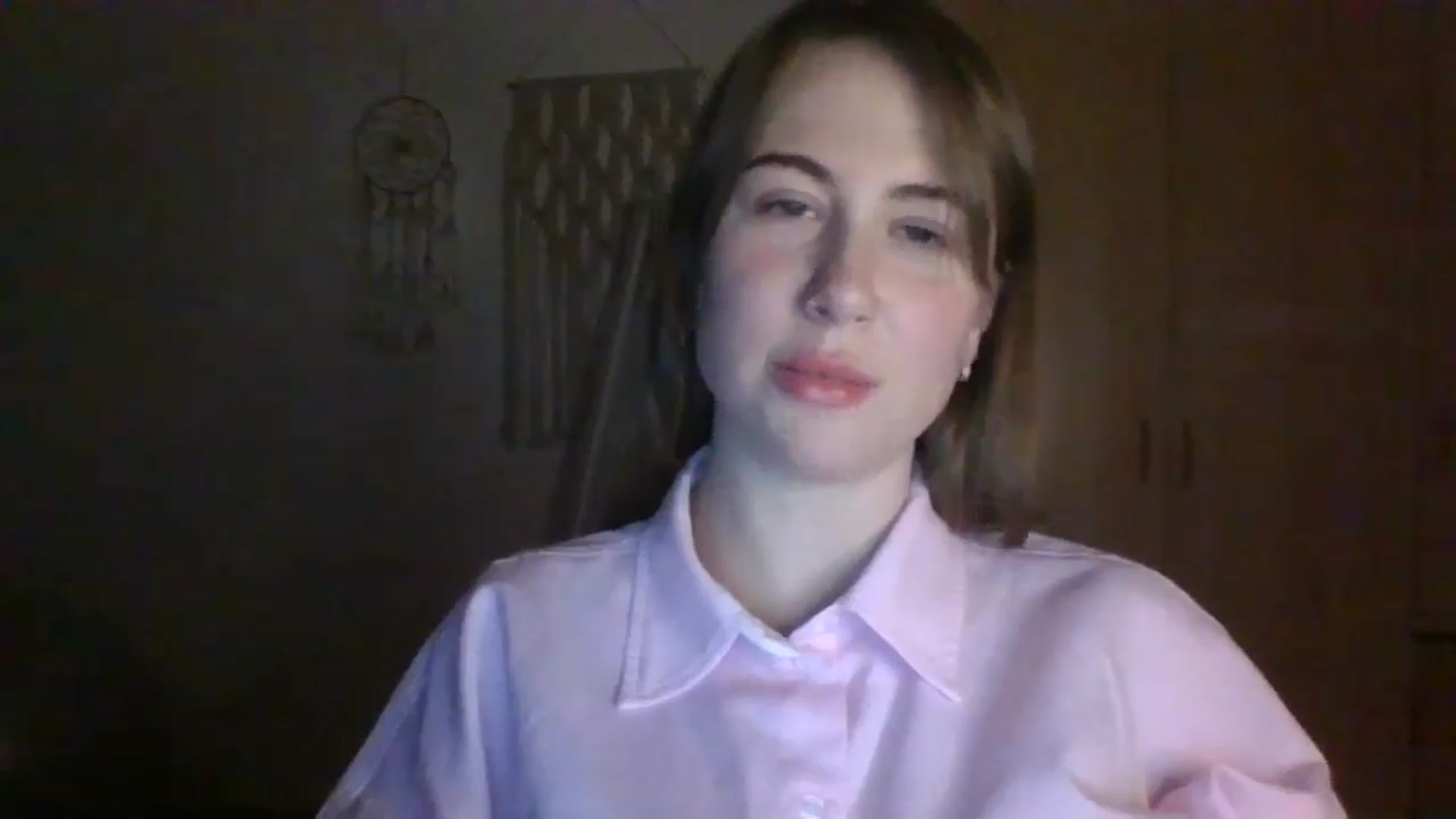 Gallery image thumbnail from Elix1r's myfreecams stream on, 04/17/2024, 21:35 image 13 of 20